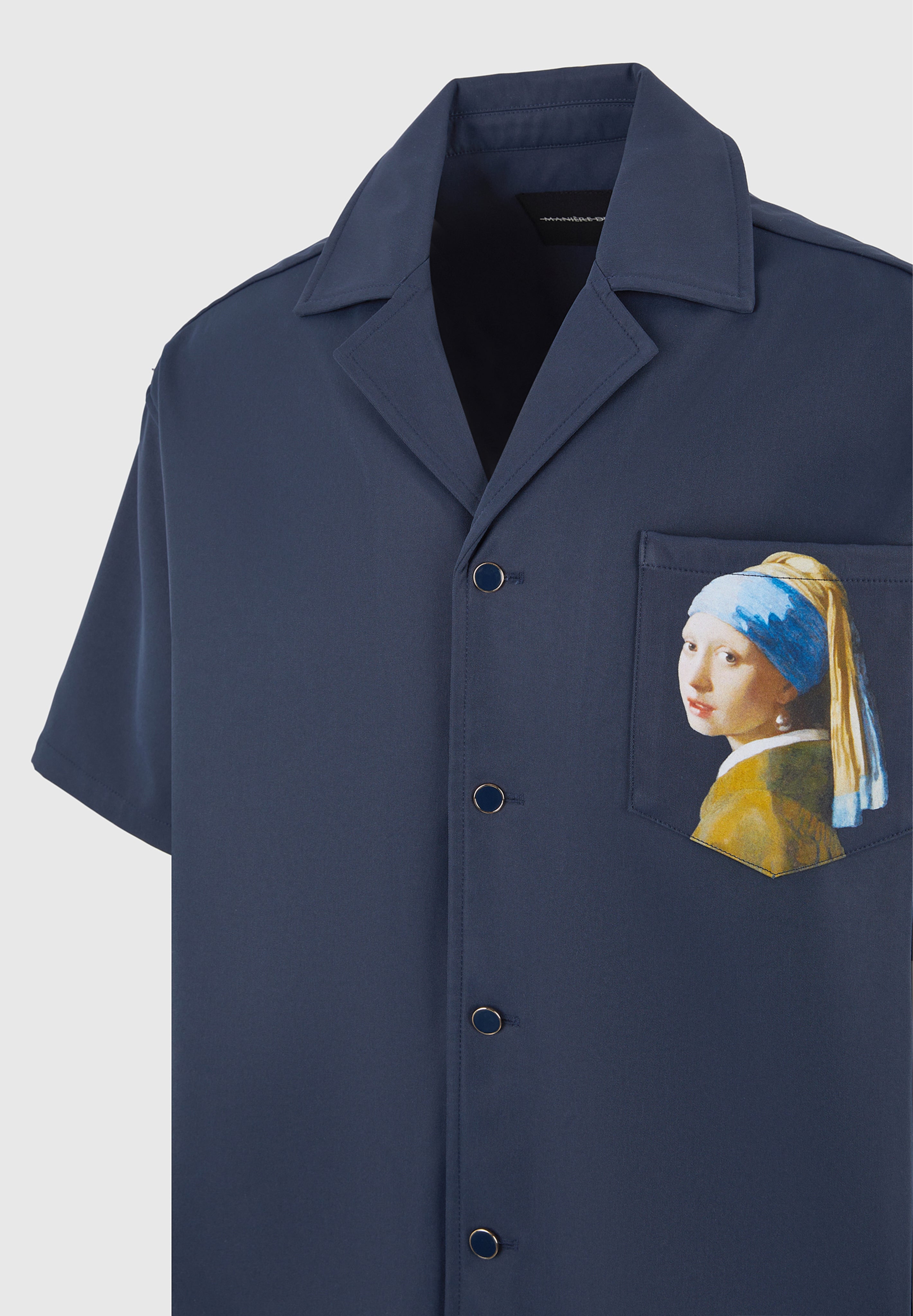 stephane-a-girl-with-a-pearl-earring-boxy-shirt-indigo