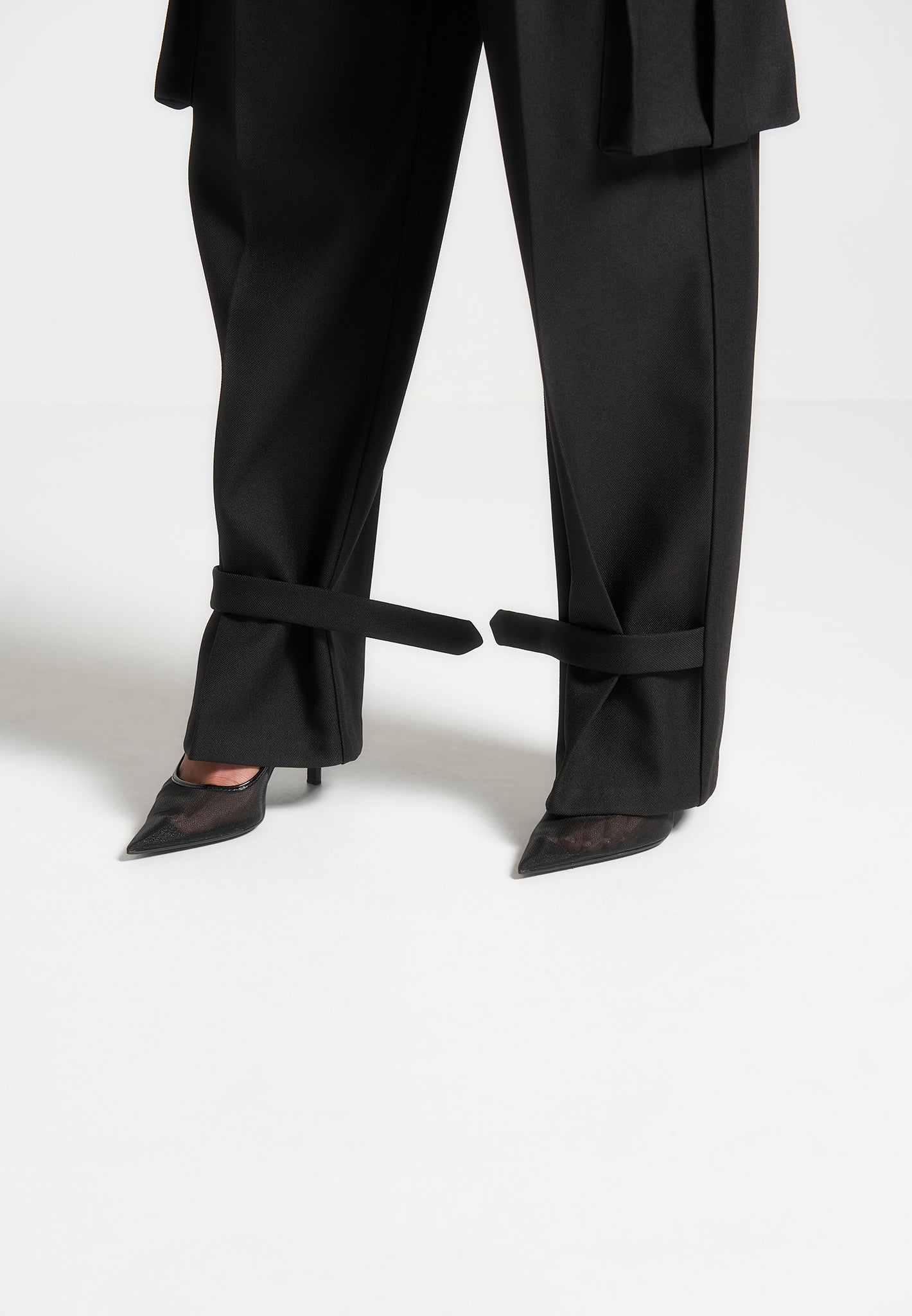 Danielle - Tailored Pleated Cargo Trousers - Black