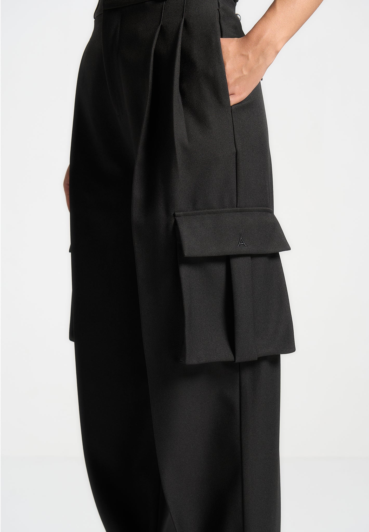 Danielle - Tailored Pleated Cargo Trousers - Black