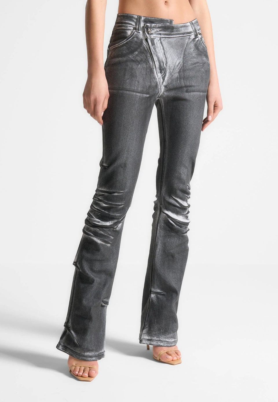 oil-print-tacked-fit-and-flare-jeans-white-grey