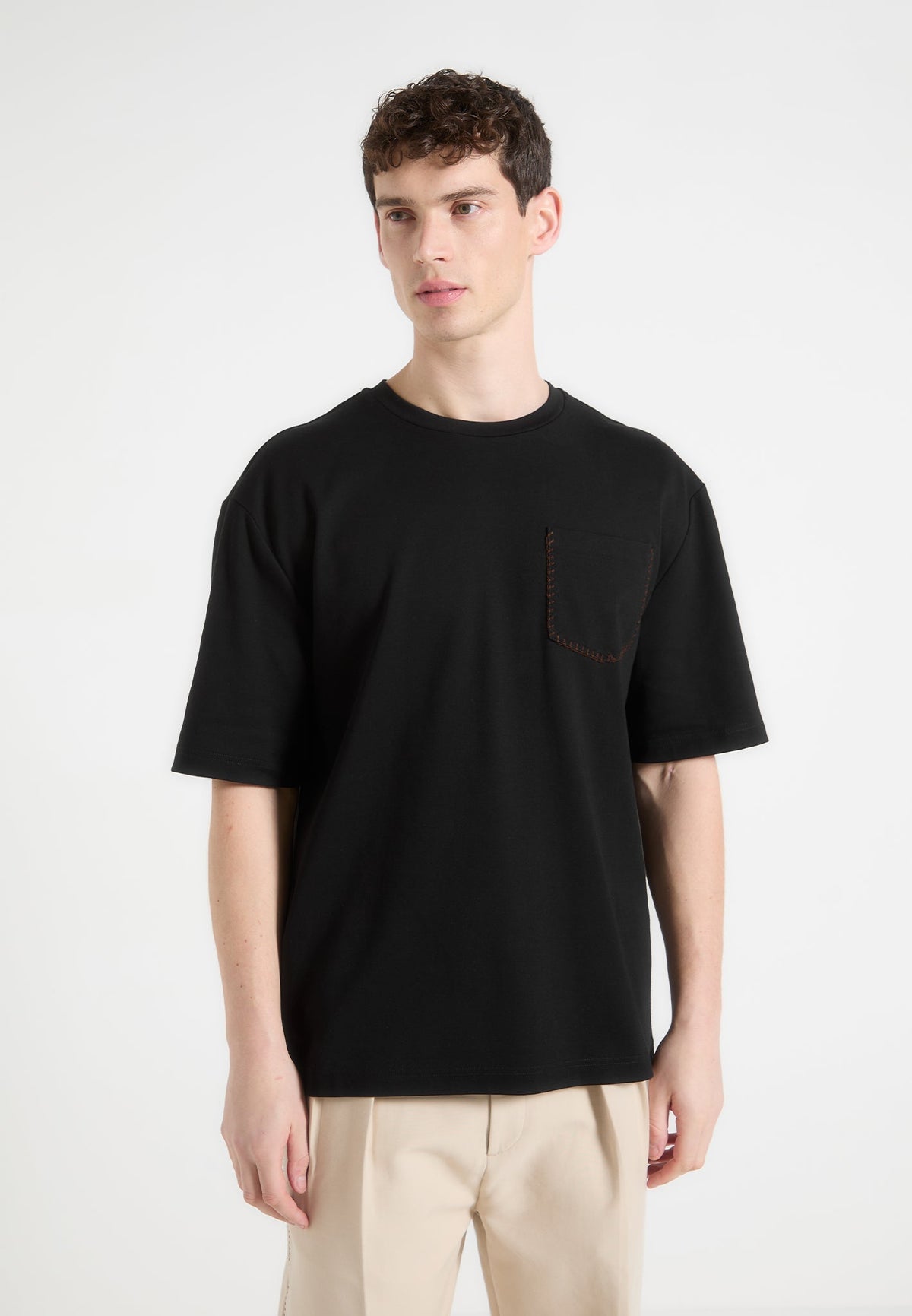 whipstitch-pocket-cotton-t-shirt-black