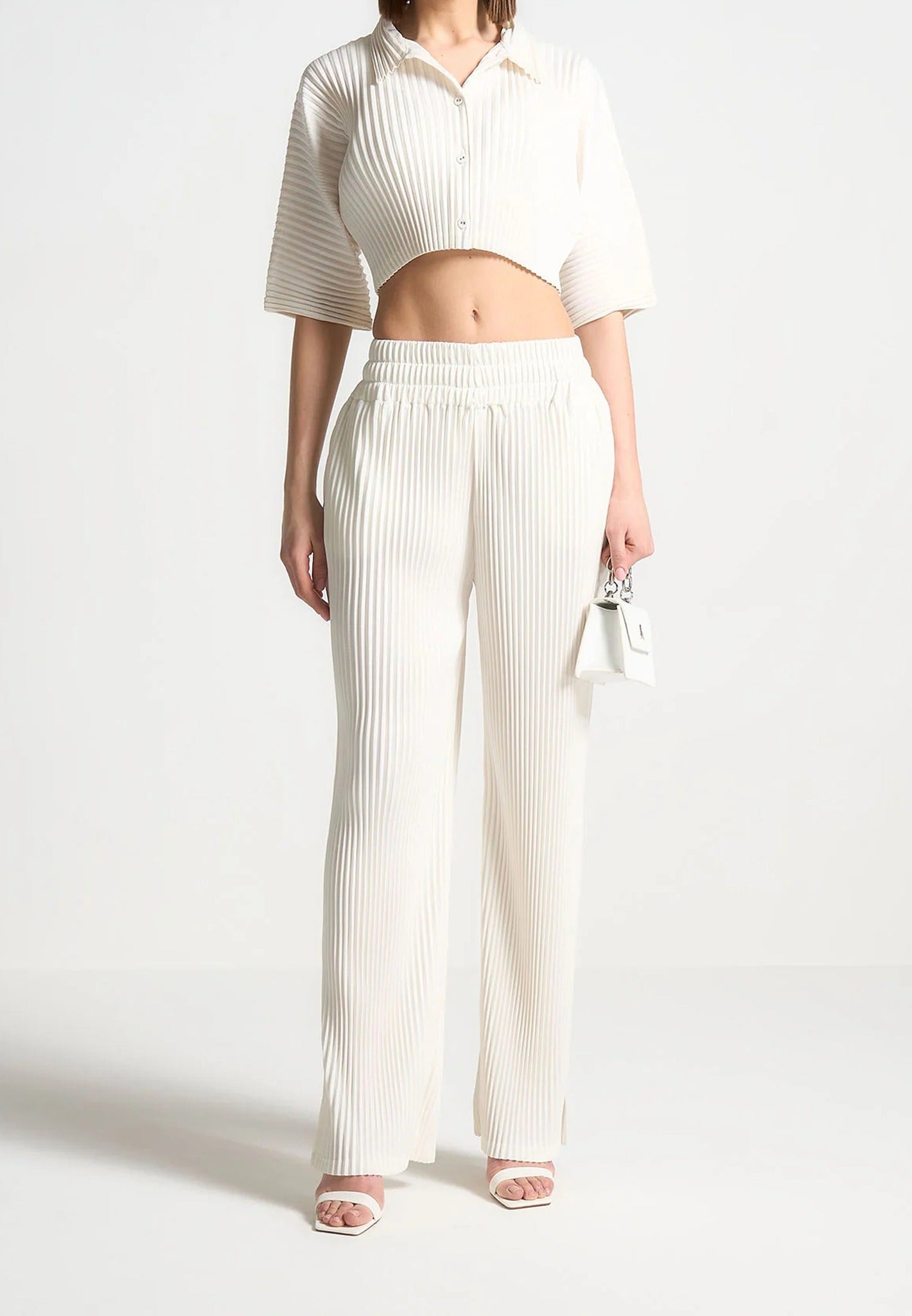 M⁠ona - Pleated Cropped Shirt - Off White