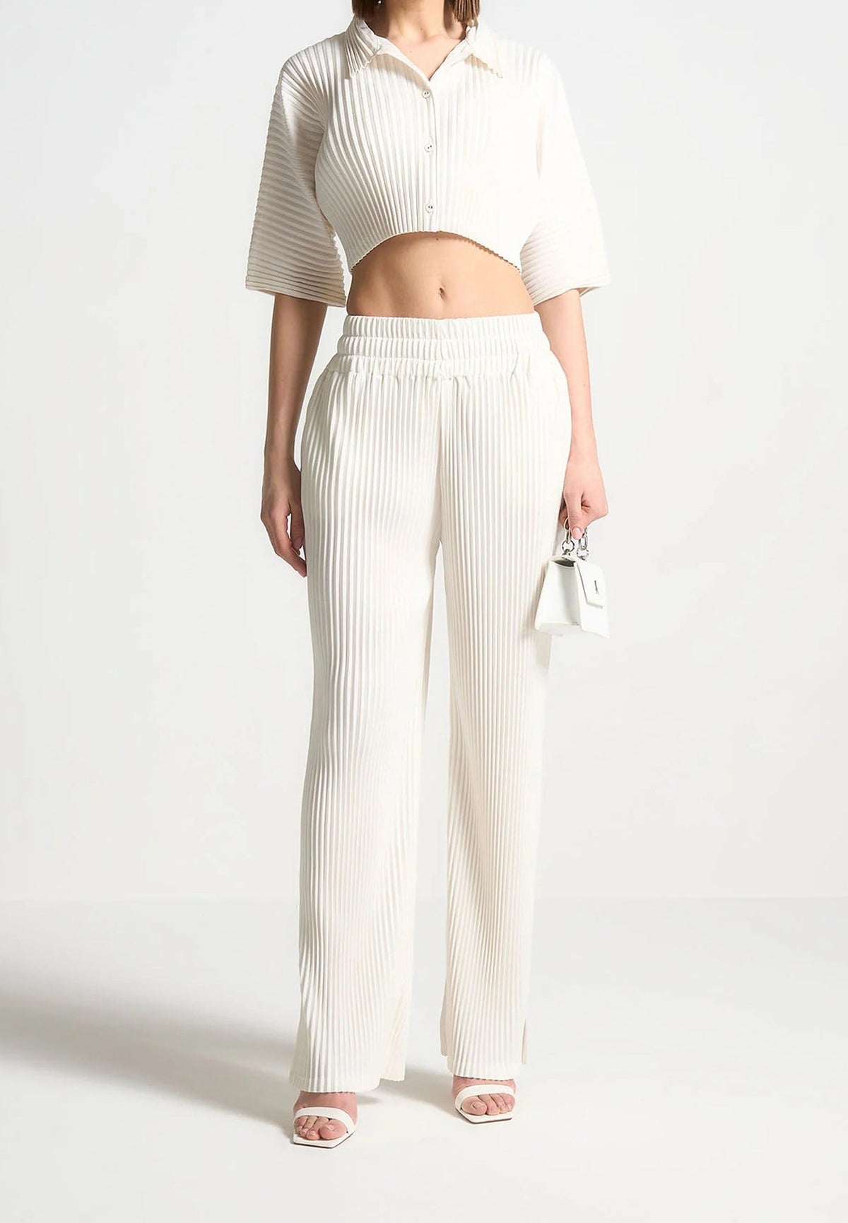 M⁠ona - Pleated Cropped Shirt - Off White