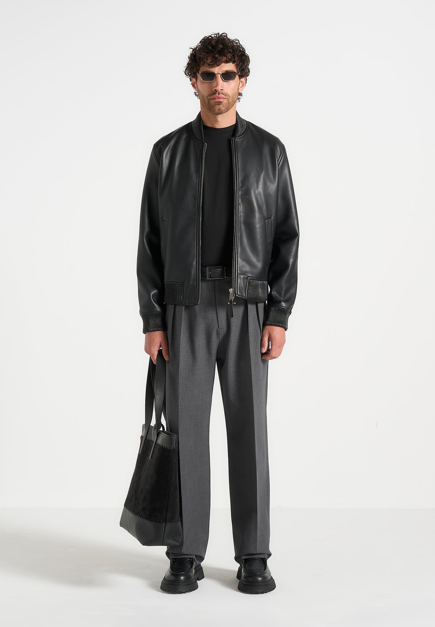 Pierre - Relaxed Fit Hatched Pleated Tailored Trousers - Dark Grey