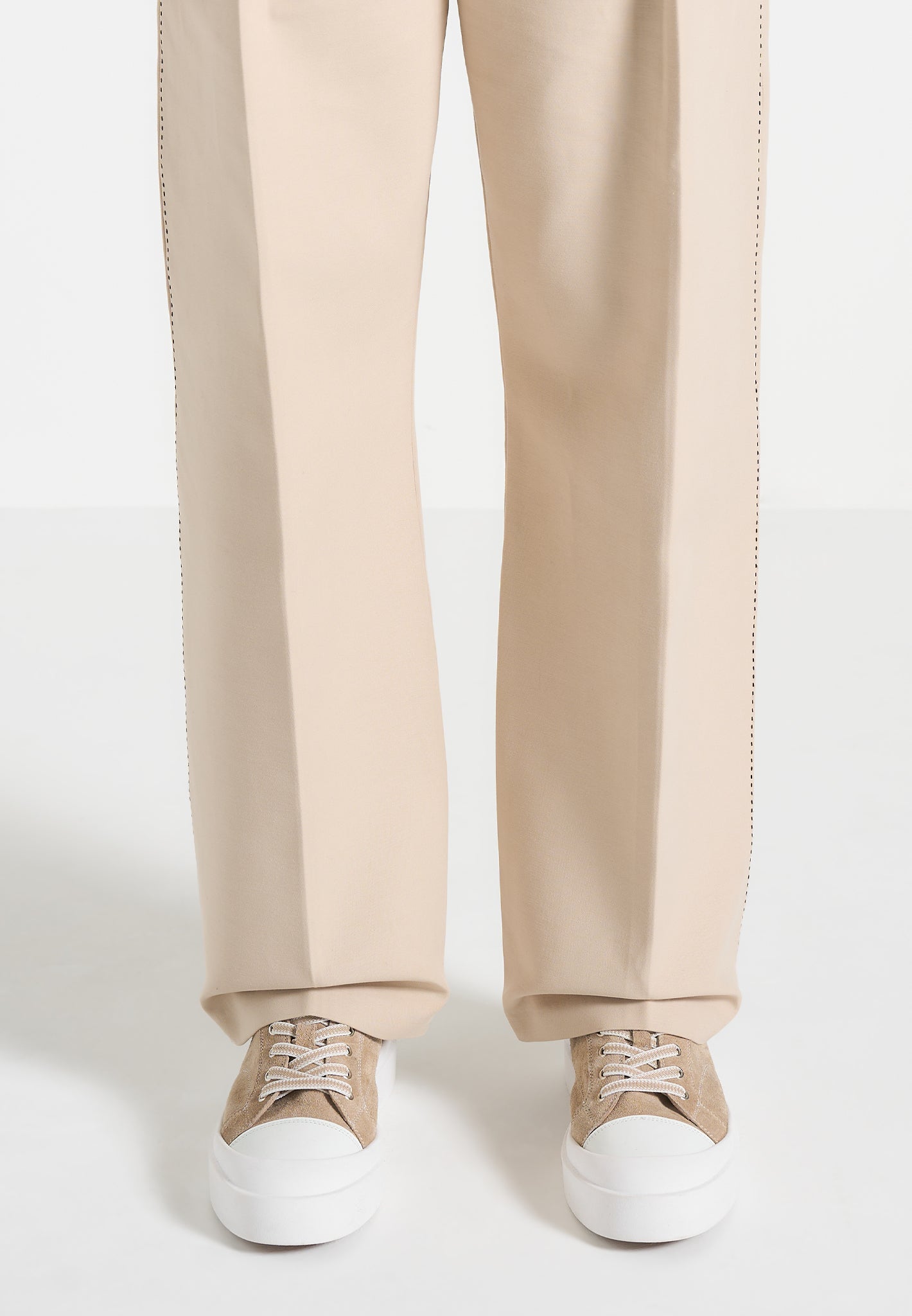 Men's Vienna - Suede Contrast Stitch Sneaker - Beige