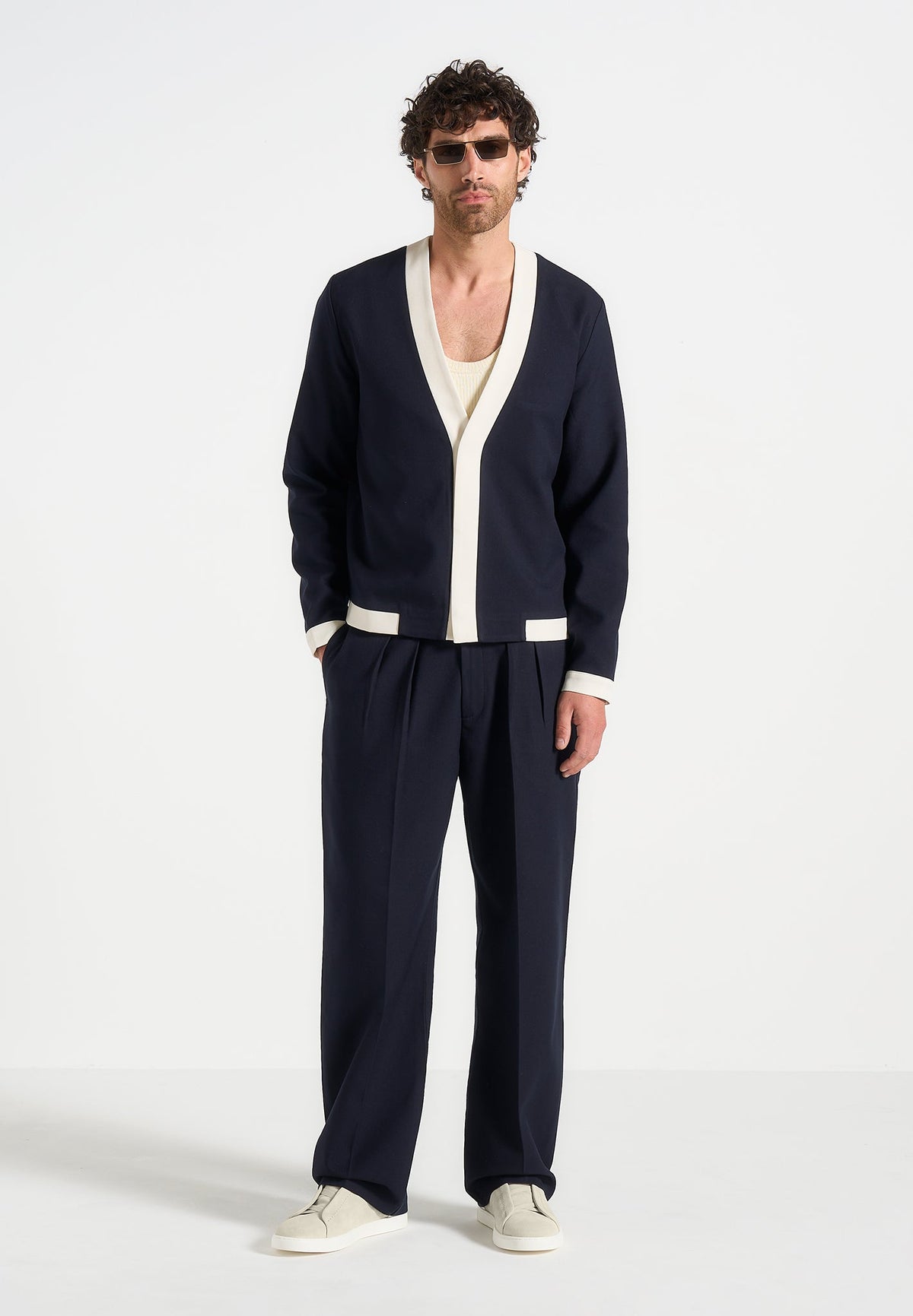 P⁠ierre - Relaxed Fit Pleated Tailored Trousers - Navy