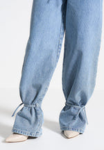 Faye - Wide Mid Rise Jeans with Tie Waist - Mid Blue