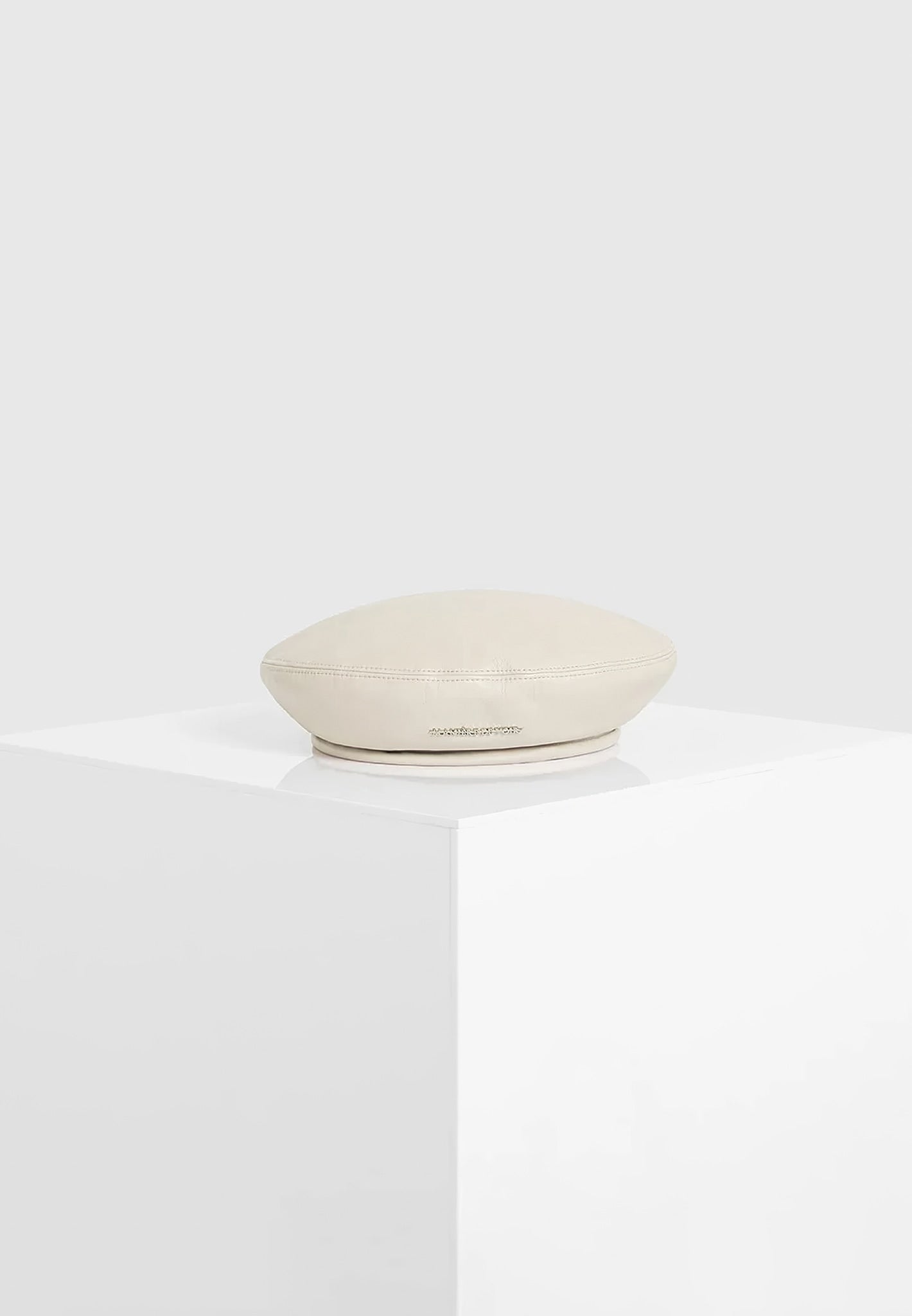 vegan-leather-beret-beige