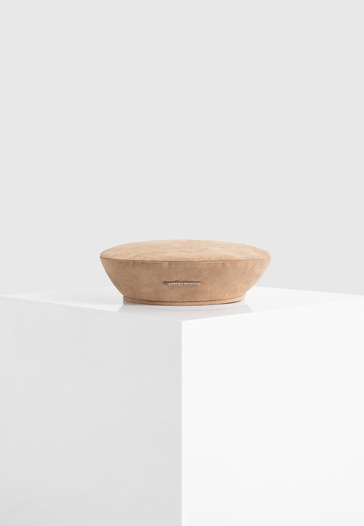 anya-suede-beret-beige 
