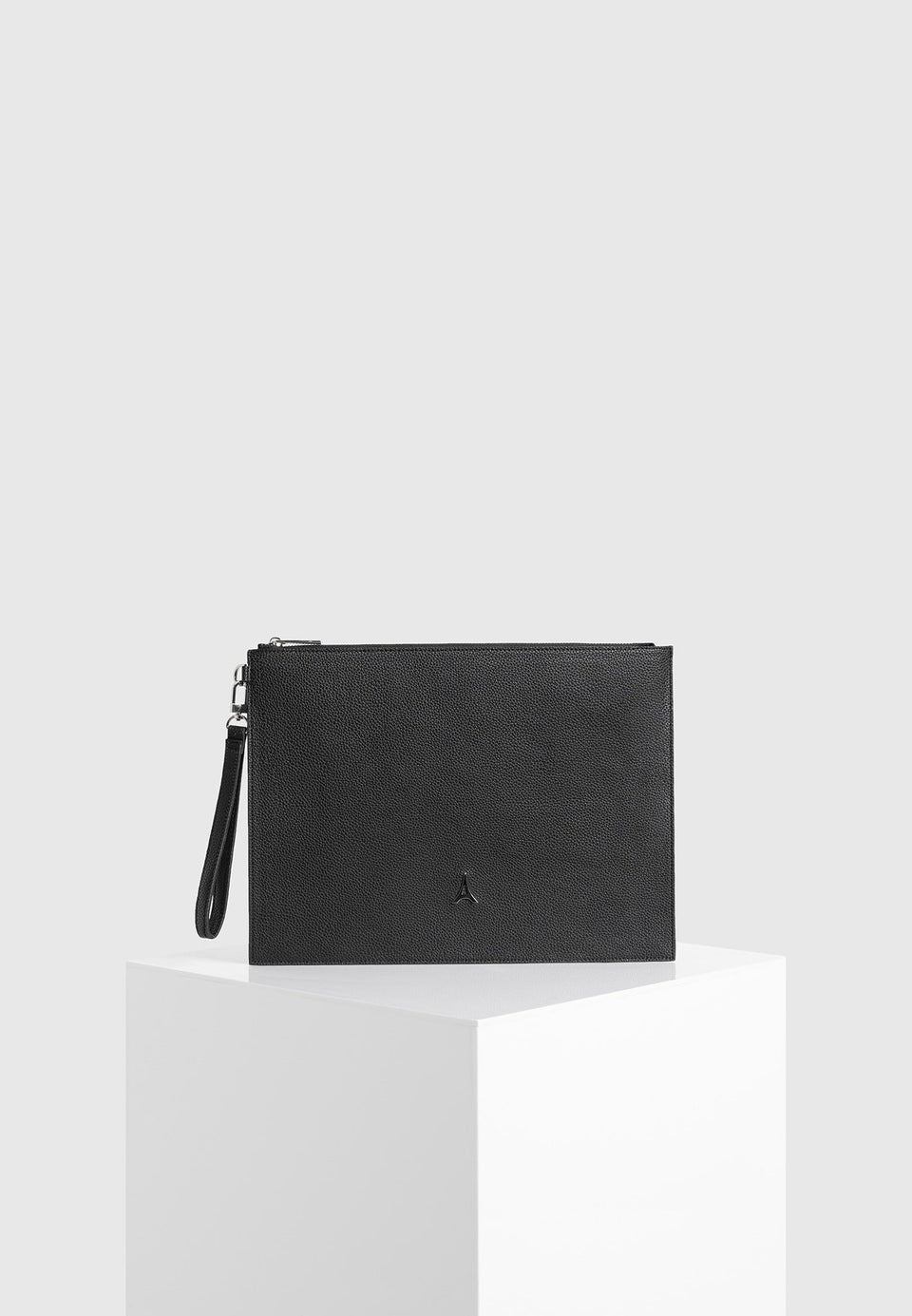 leather-eiffel-laptop-case-black
