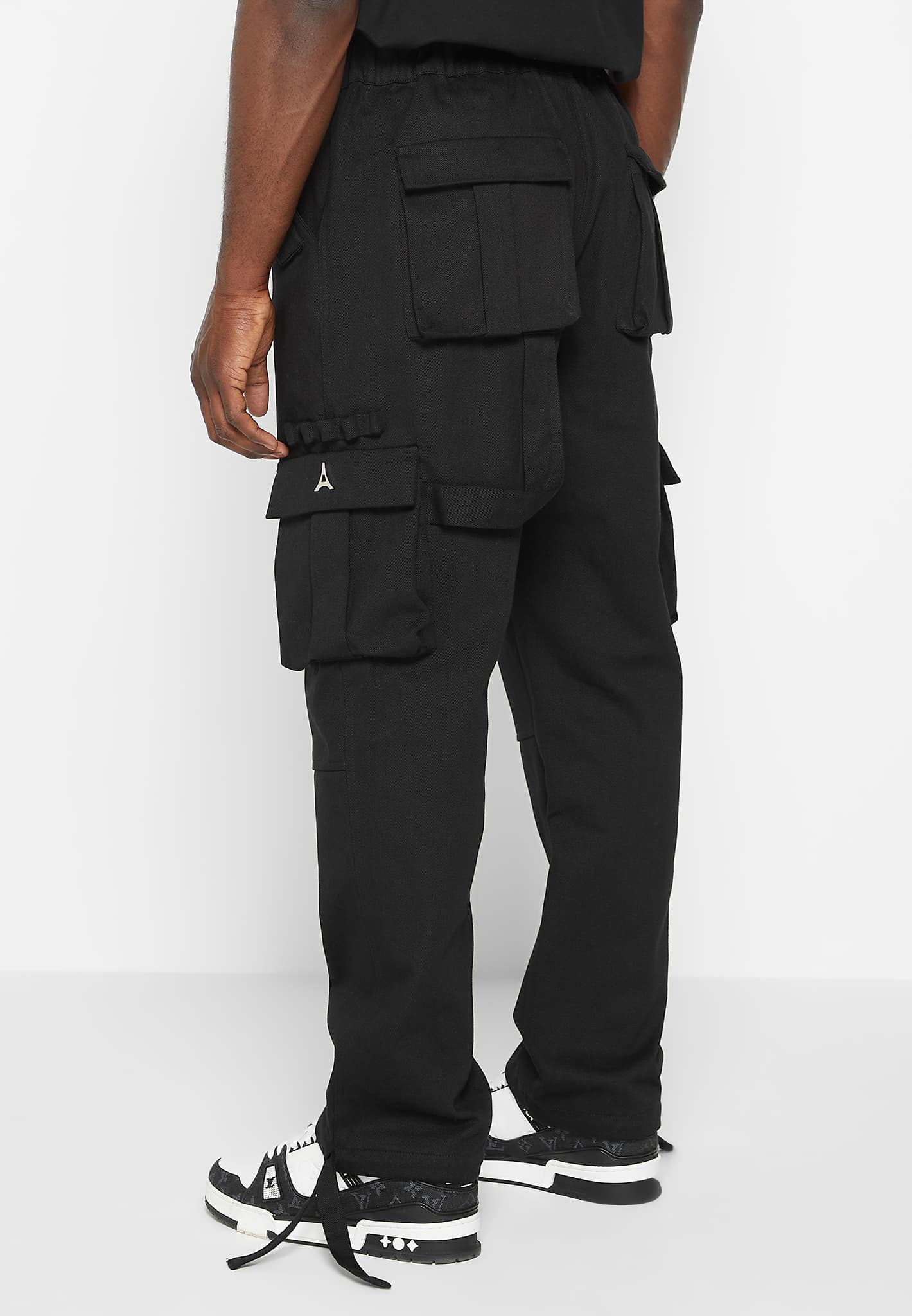 belted-cargo-pants-black