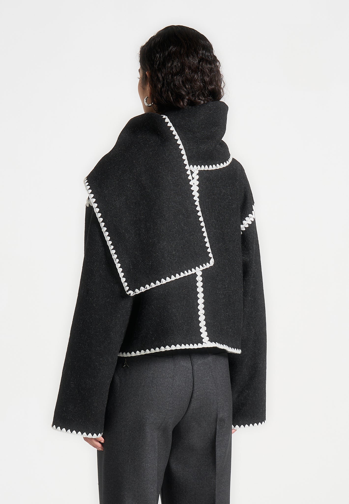 wool-blanket-stitch-jacket-with-scarf-black