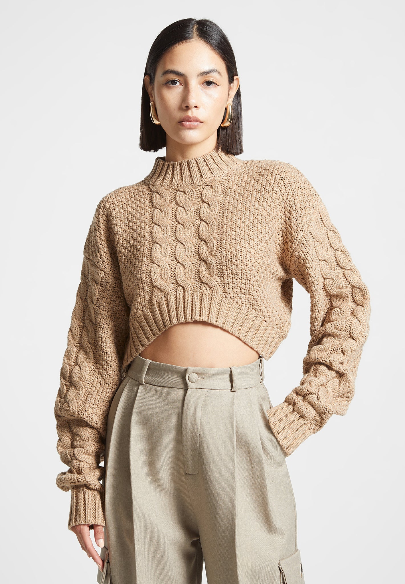 cropped-cable-knit-jumper-beige
