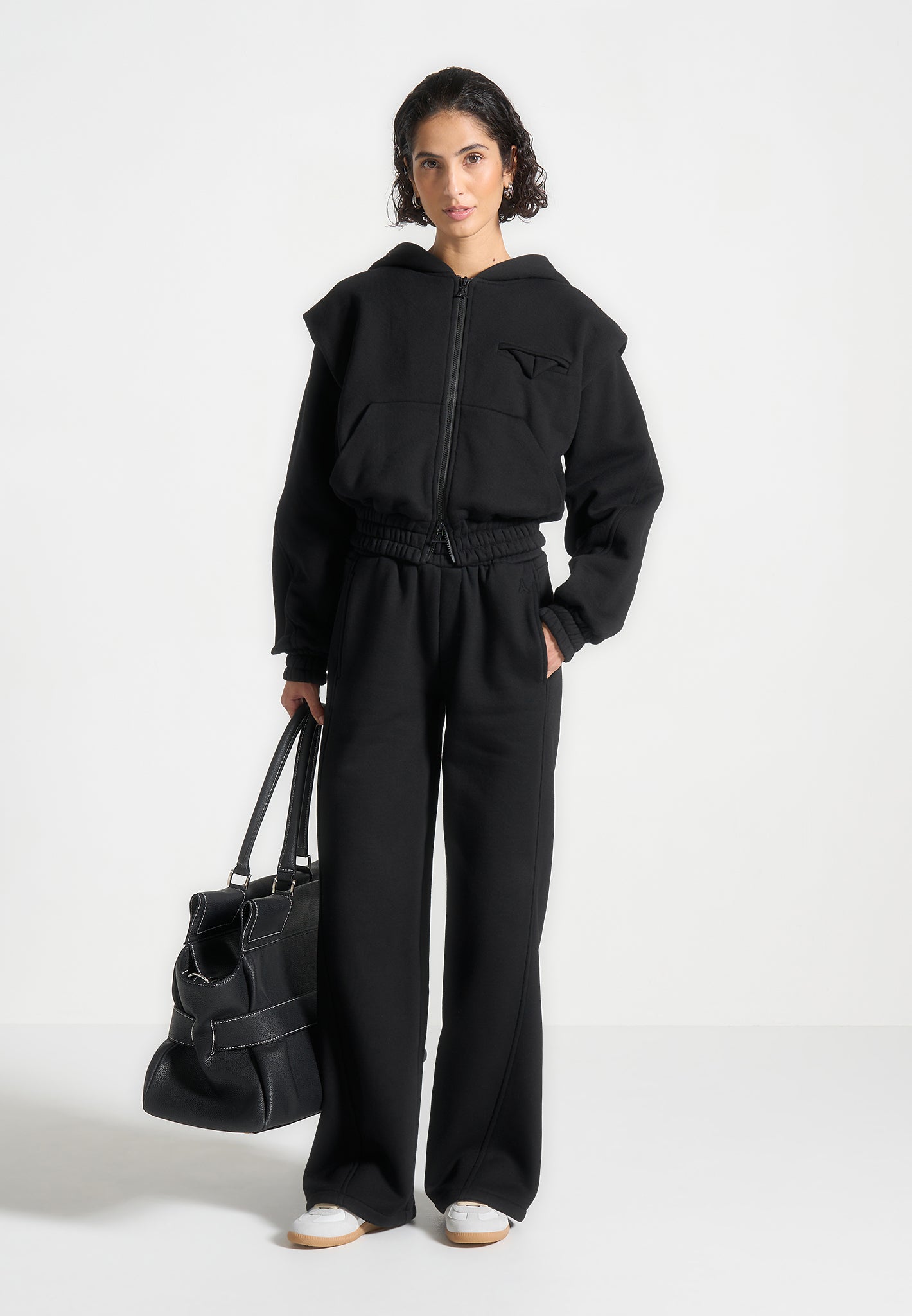 Iris - Relaxed Joggers - Black