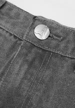 relaxed-fit-jean-washed-grey