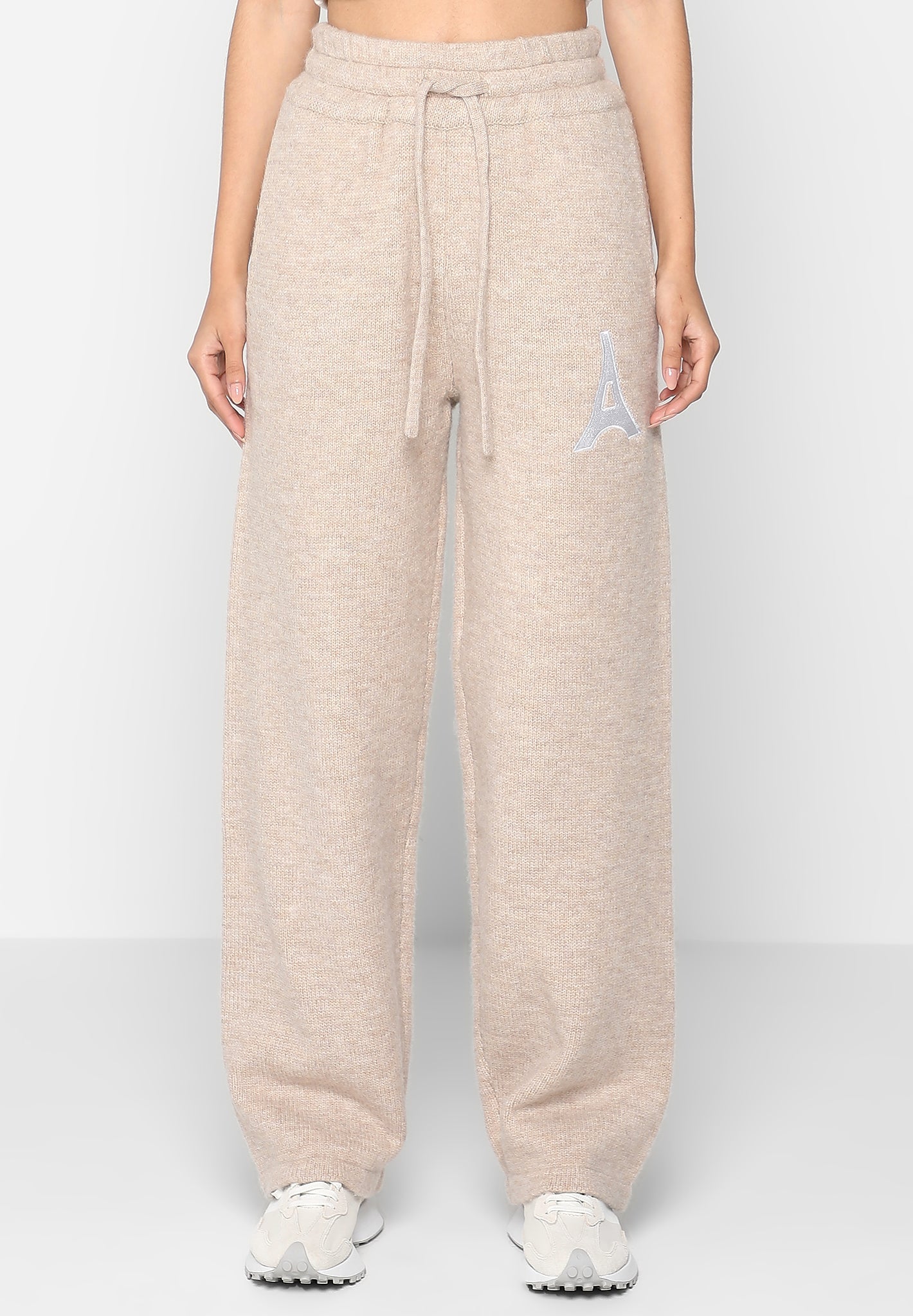 knitted-relaxed-fit-eiffel-joggers-beige