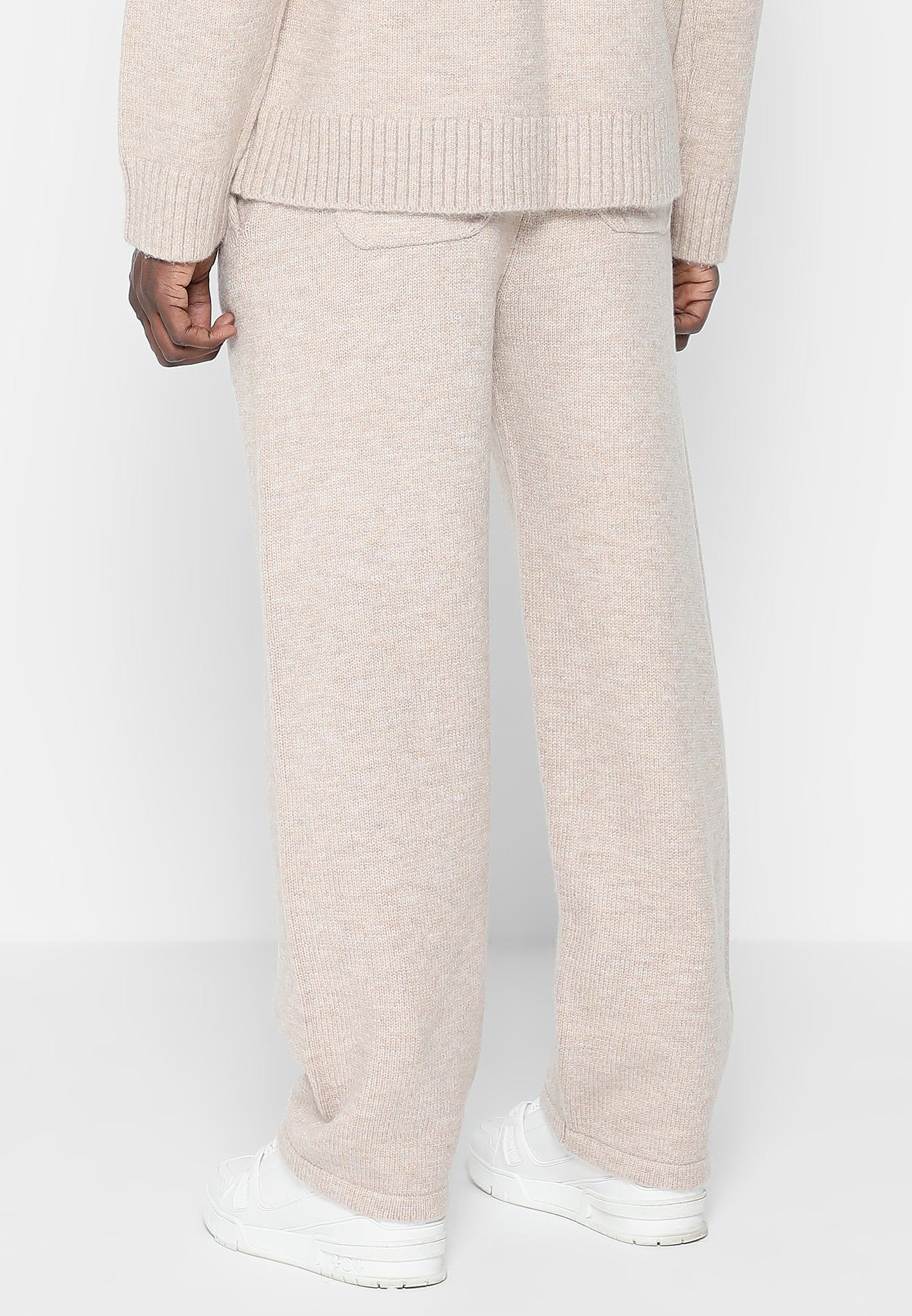 knitted-relaxed-fit-eiffel-joggers-beige