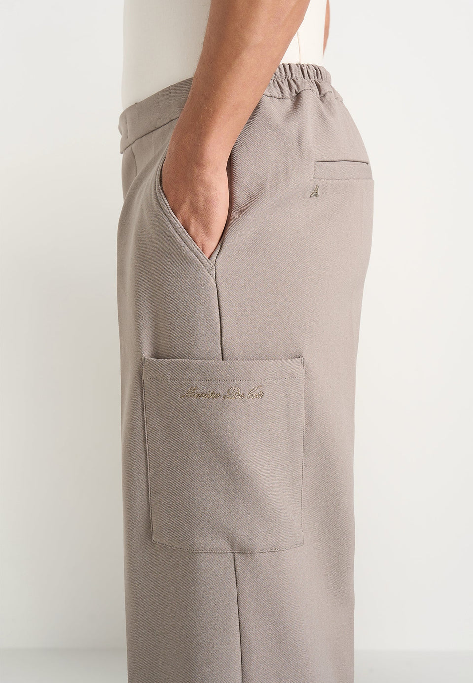 Luca - Relaxed Fit Pleated Pocket Pants - Mushroom
