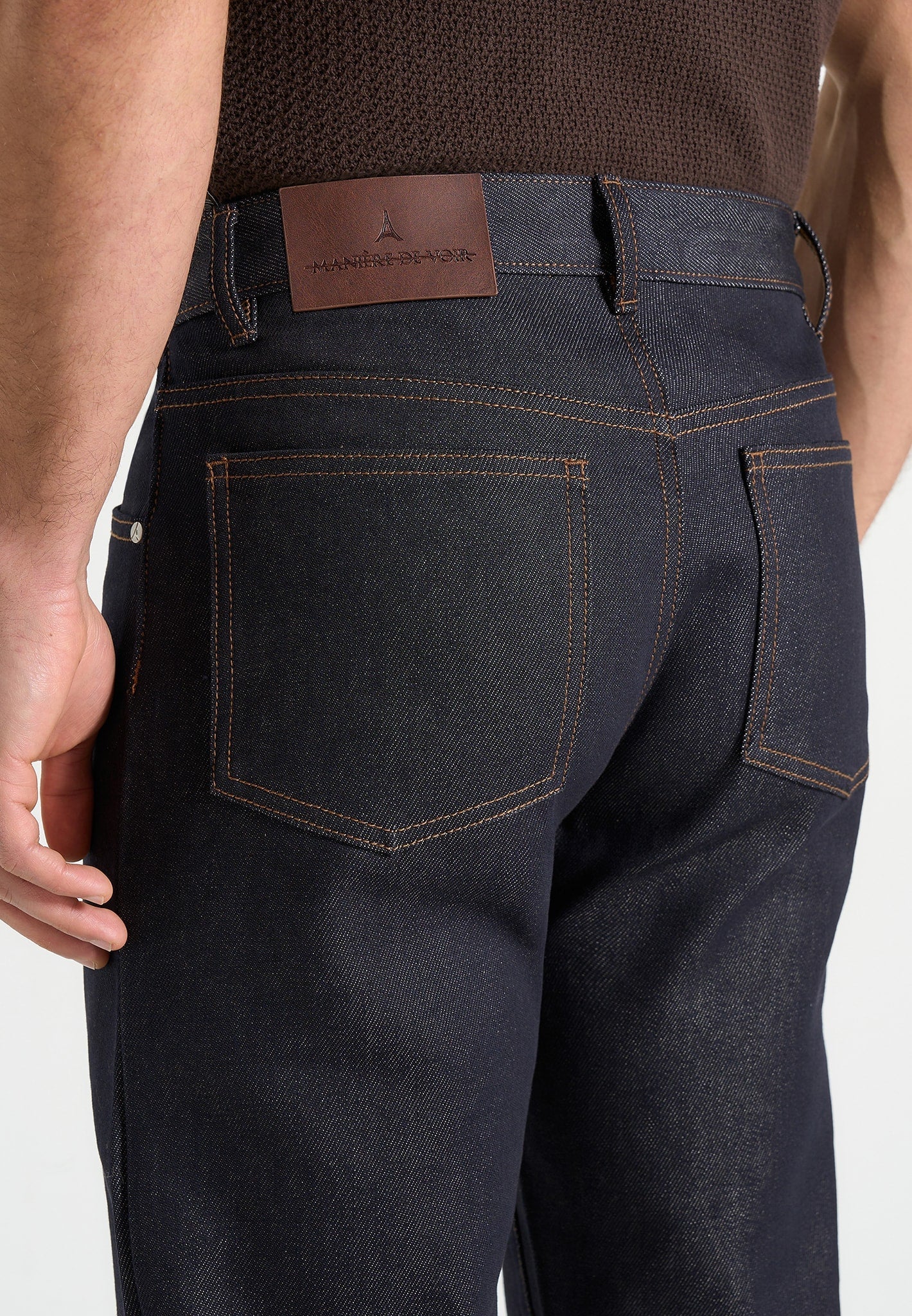 dn001-tapered-fit-denim-jeans-indigo