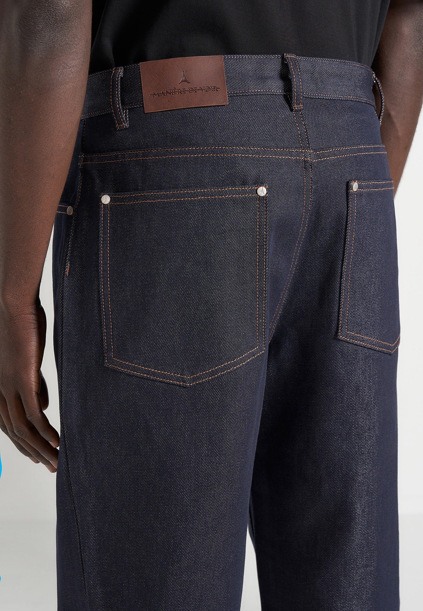 DN002 - Relaxed Fit Denim Jeans - Indigo