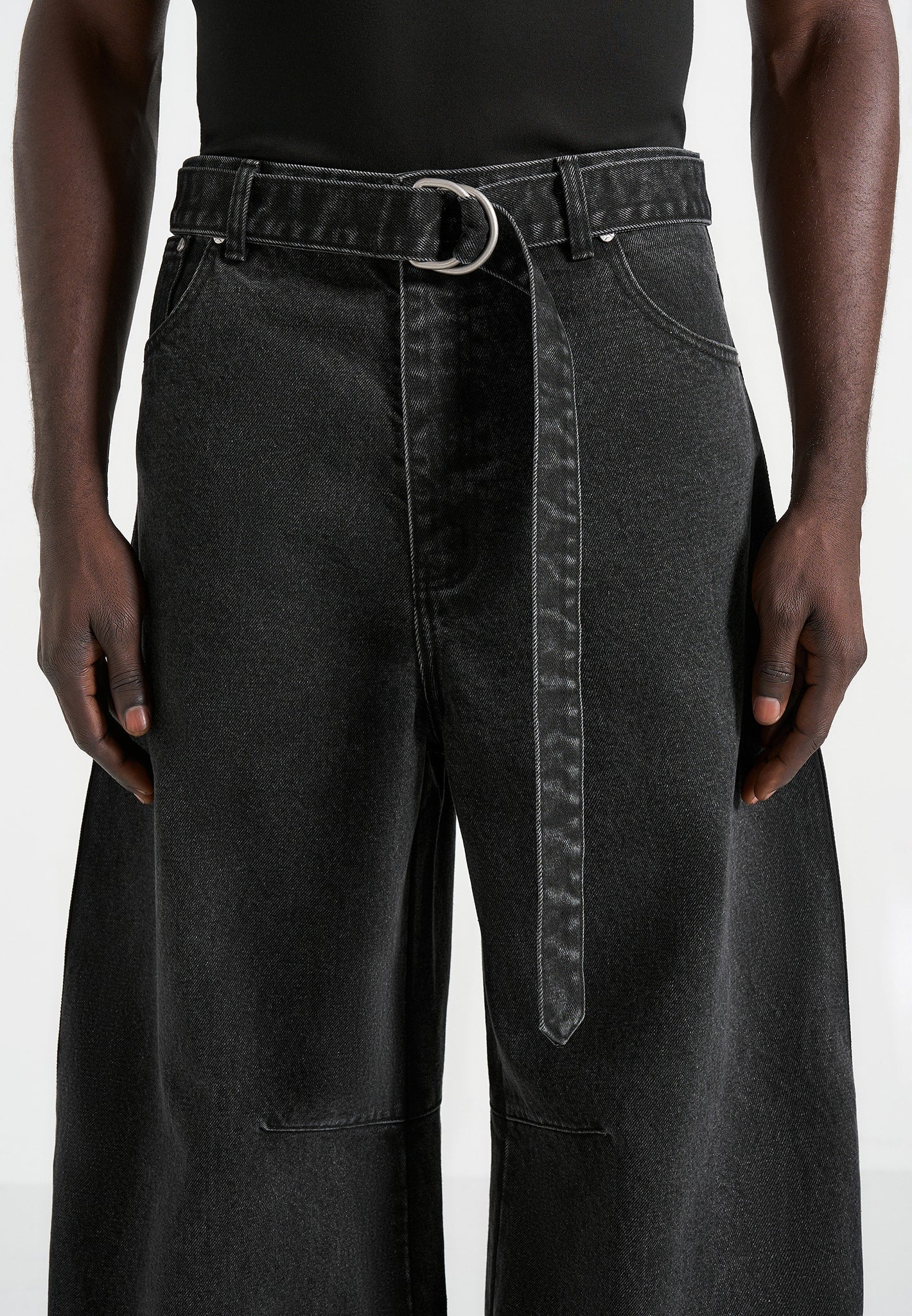 xander-barrel-leg-denim-jeans-black