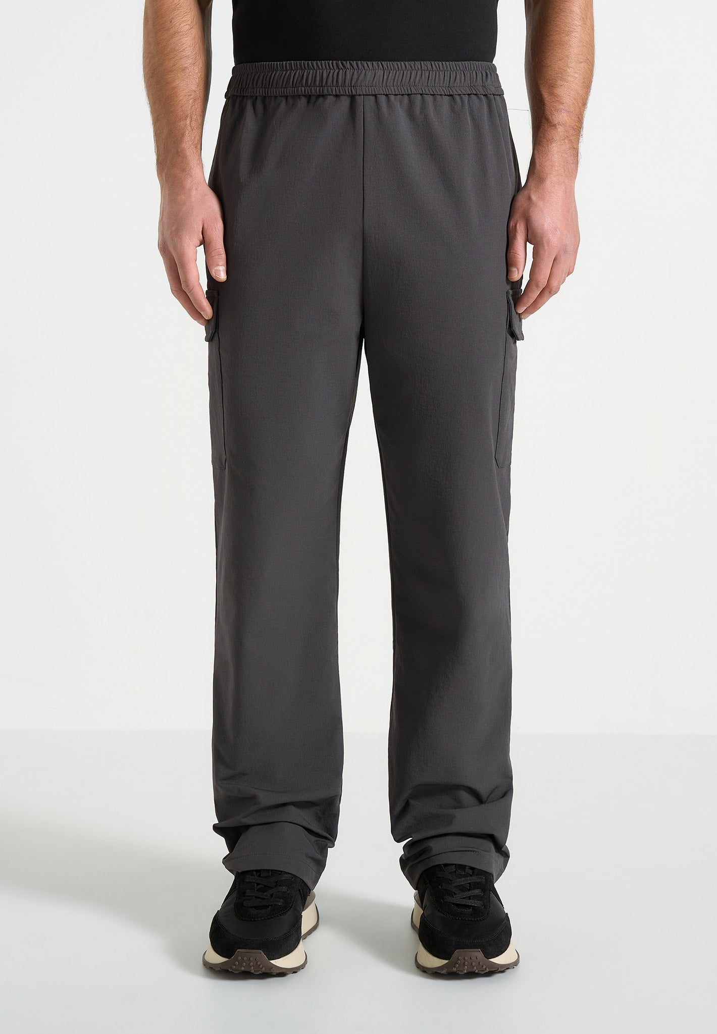 Rayan - Technical Cargo Pants - Charcoal