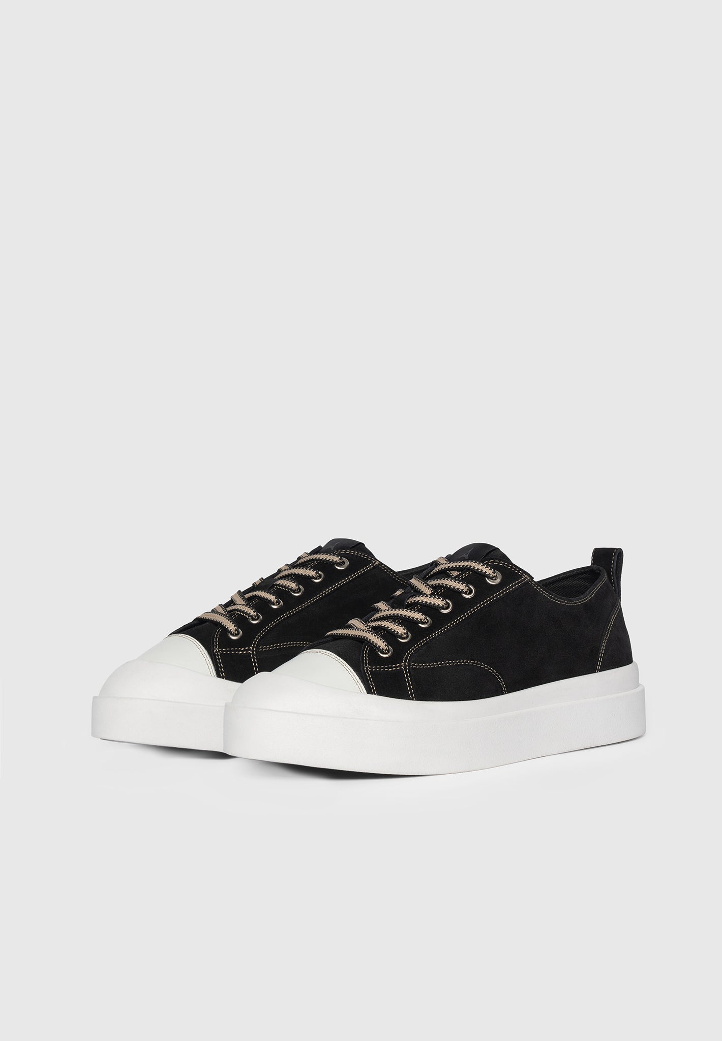 Men's Vienna - Suede Contrast Stitch Sneaker - Black