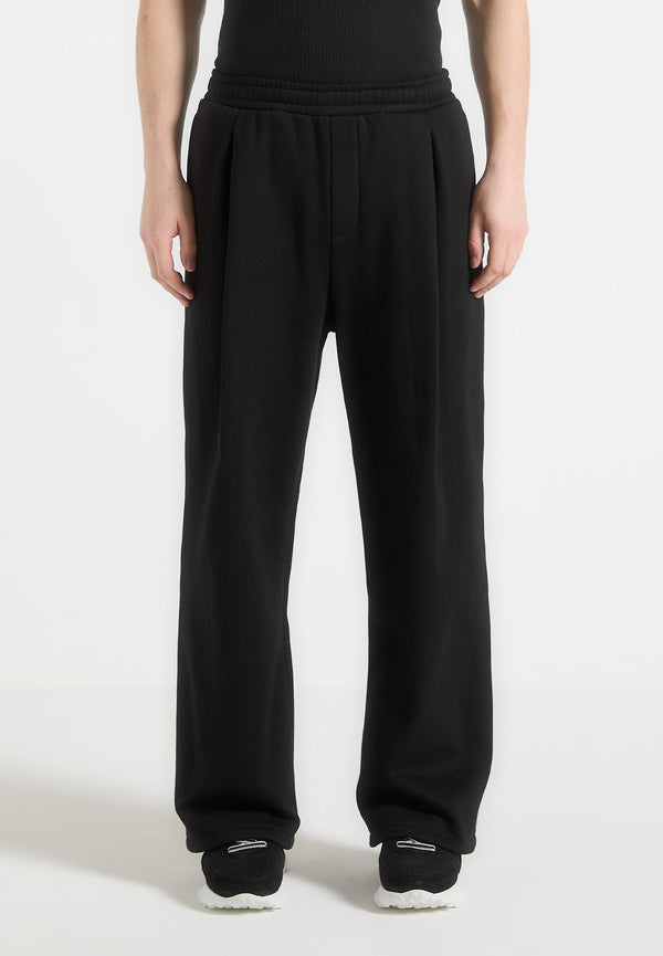 Cyril - Box Pleated Relaxed Jogger - Black