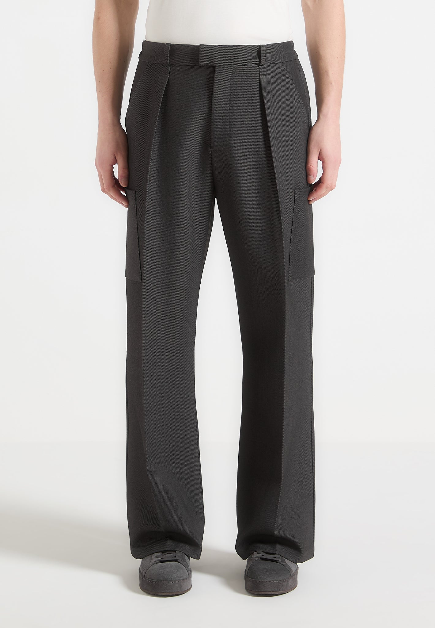Luca - Relaxed Fit Pleated Pocket Pants - Grey