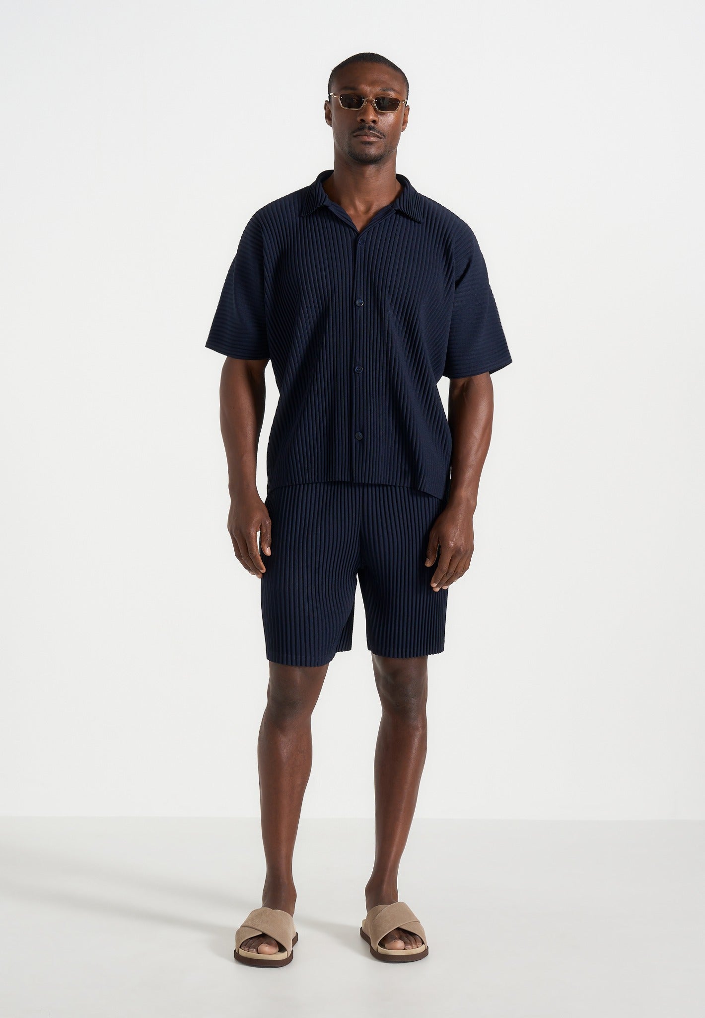 Drew - Pleated Shorts - Navy 