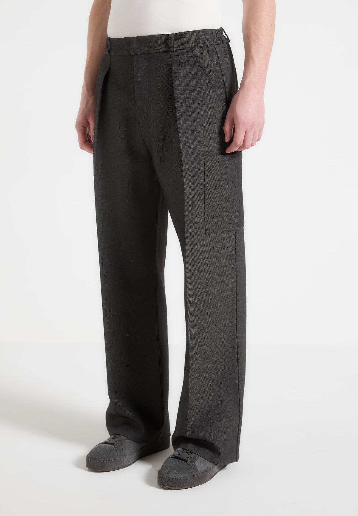 Luca - Relaxed Fit Pleated Pocket Pants - Grey