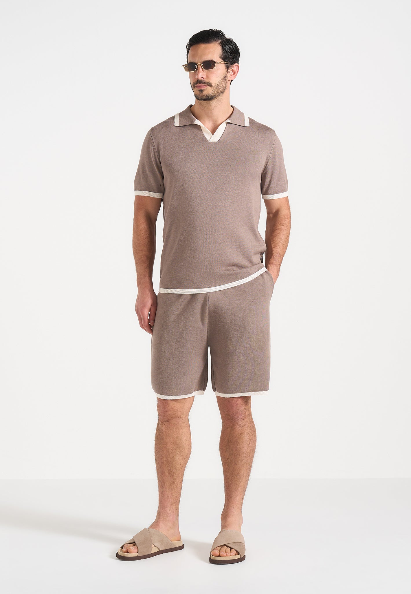 Regis - Contrast Detail Knit Shorts - Mushroom 