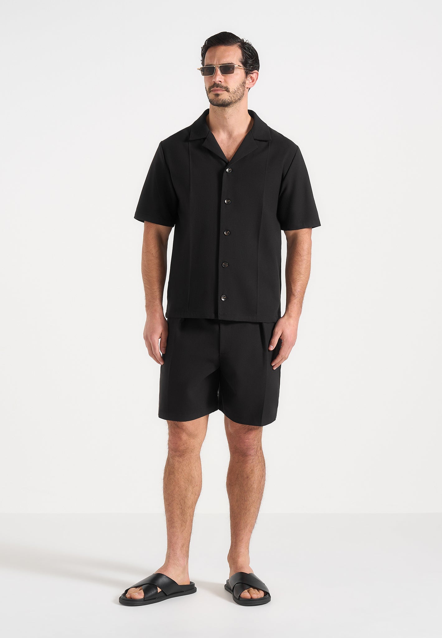 Marin - Tailored Pleated Shorts - Black
