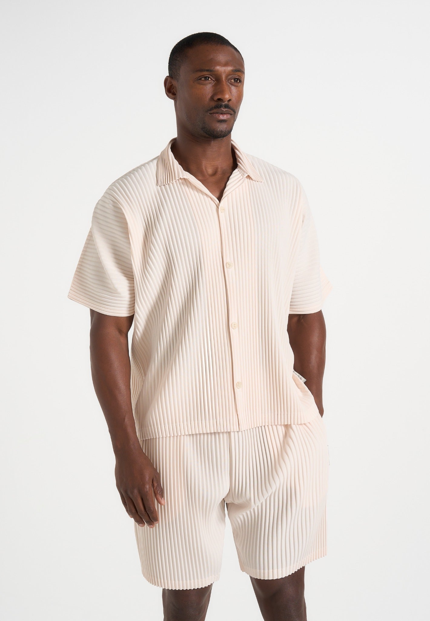 Justin - Pleated Boxy Shirt - Cream 