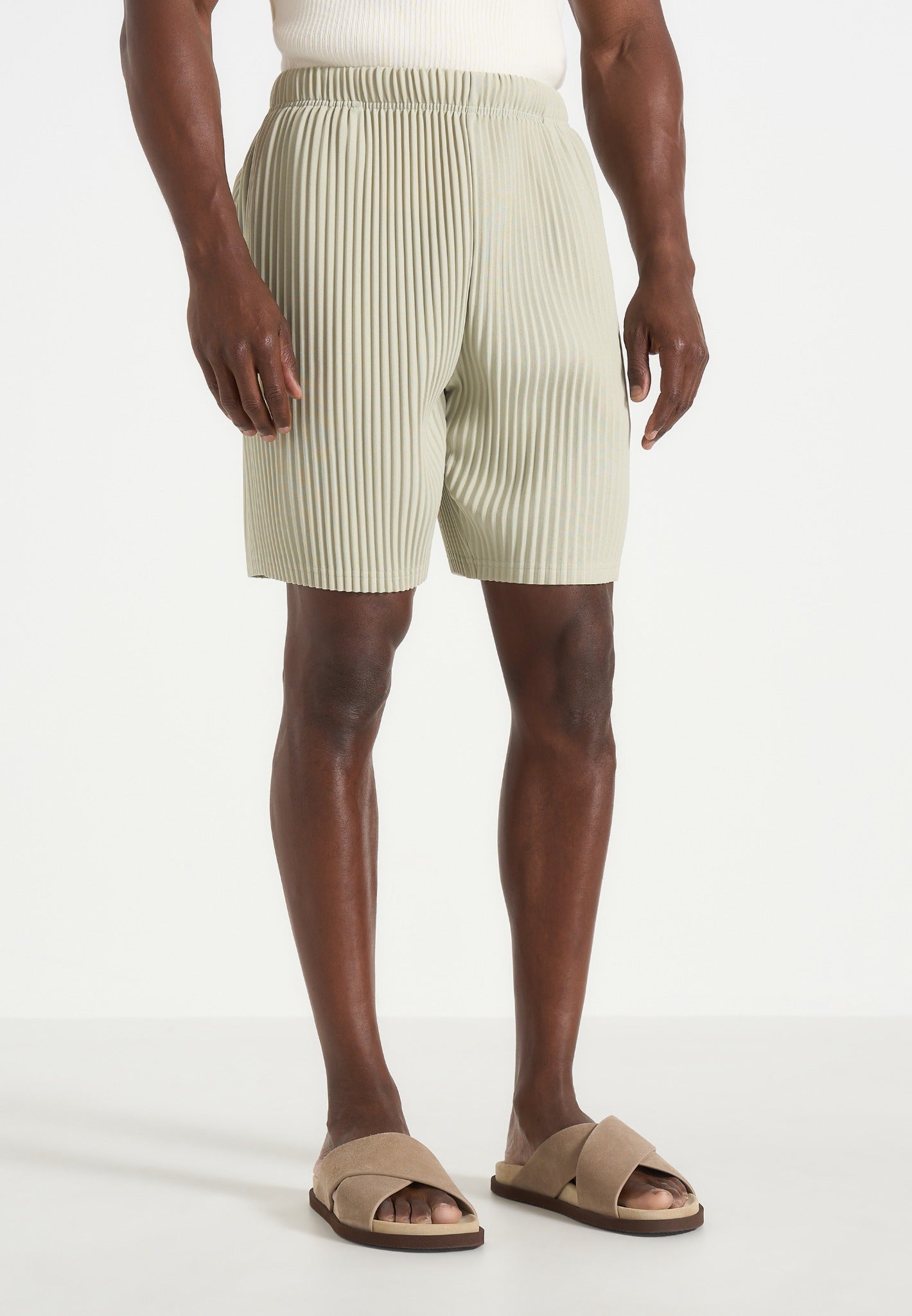Drew - Pleated Shorts - Sage 