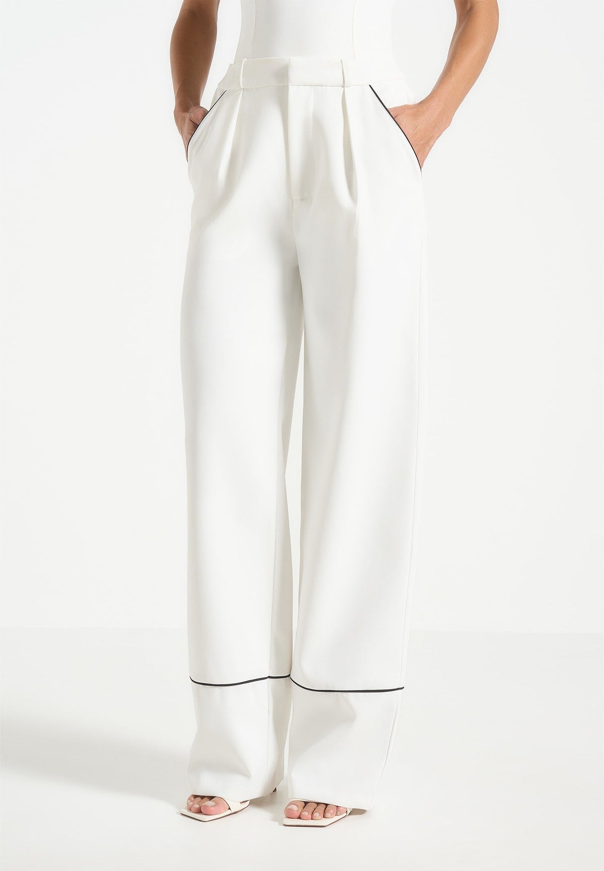 Mina - Contrast Piped Pleated Pants - White/Black