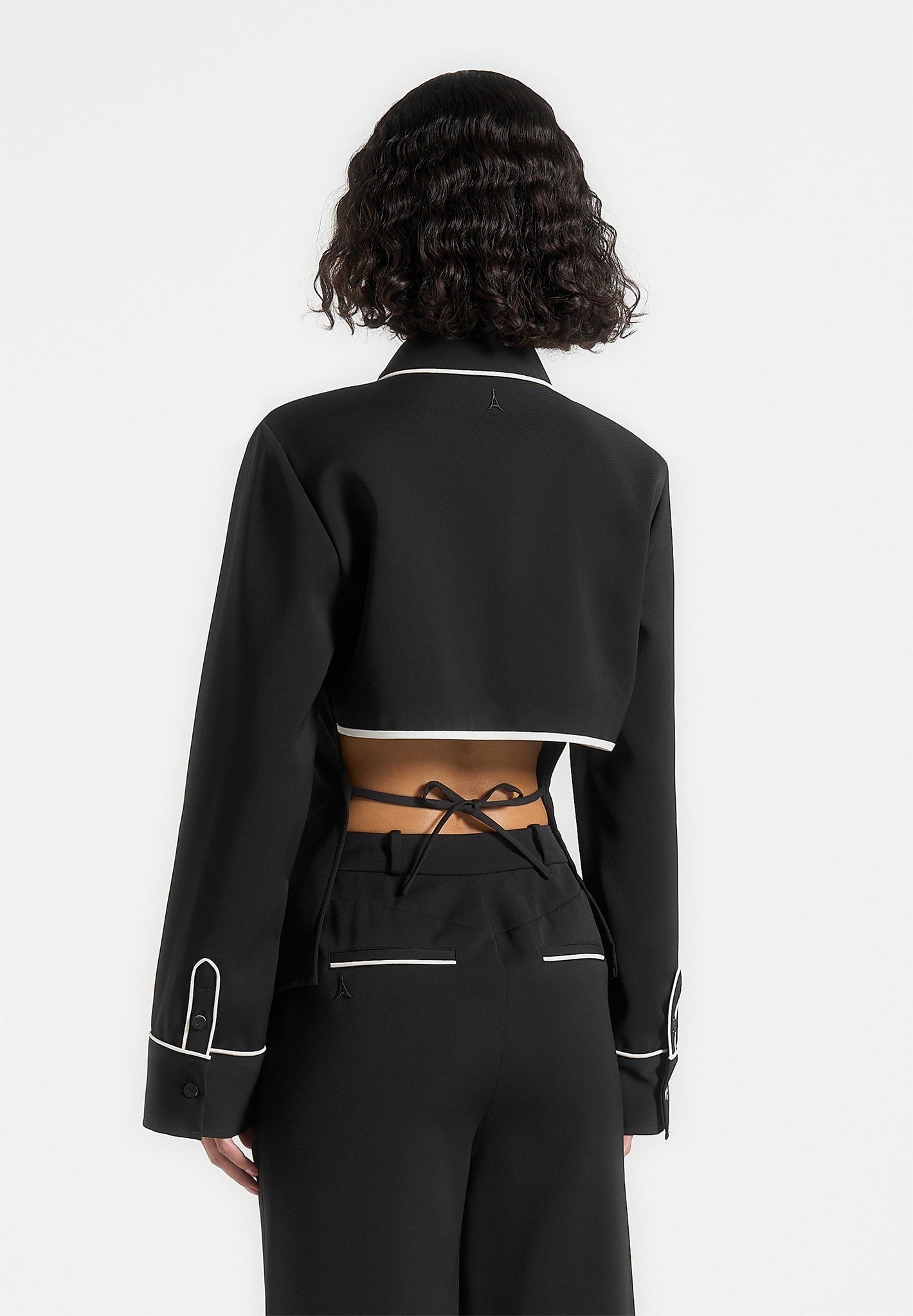 contrast-piped-backless-tie-shirt-black-white