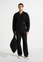 remi-v-neck-signature-knit-jumper-black