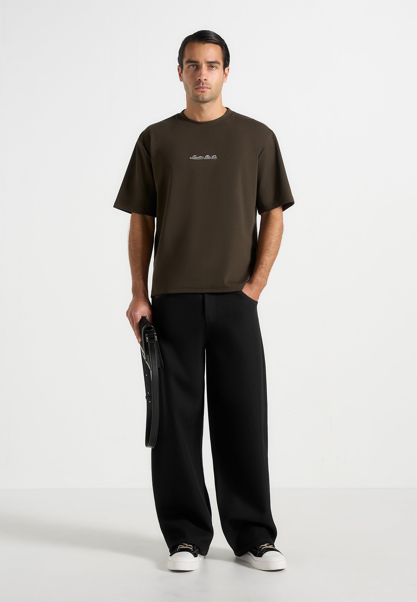 Ari - Unisex Signature Relaxed Fit Cotton T-Shirt - Olive