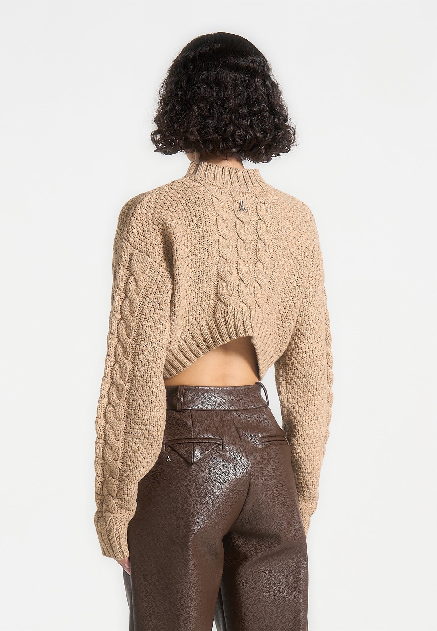 cropped-cable-knit-jumper-beige