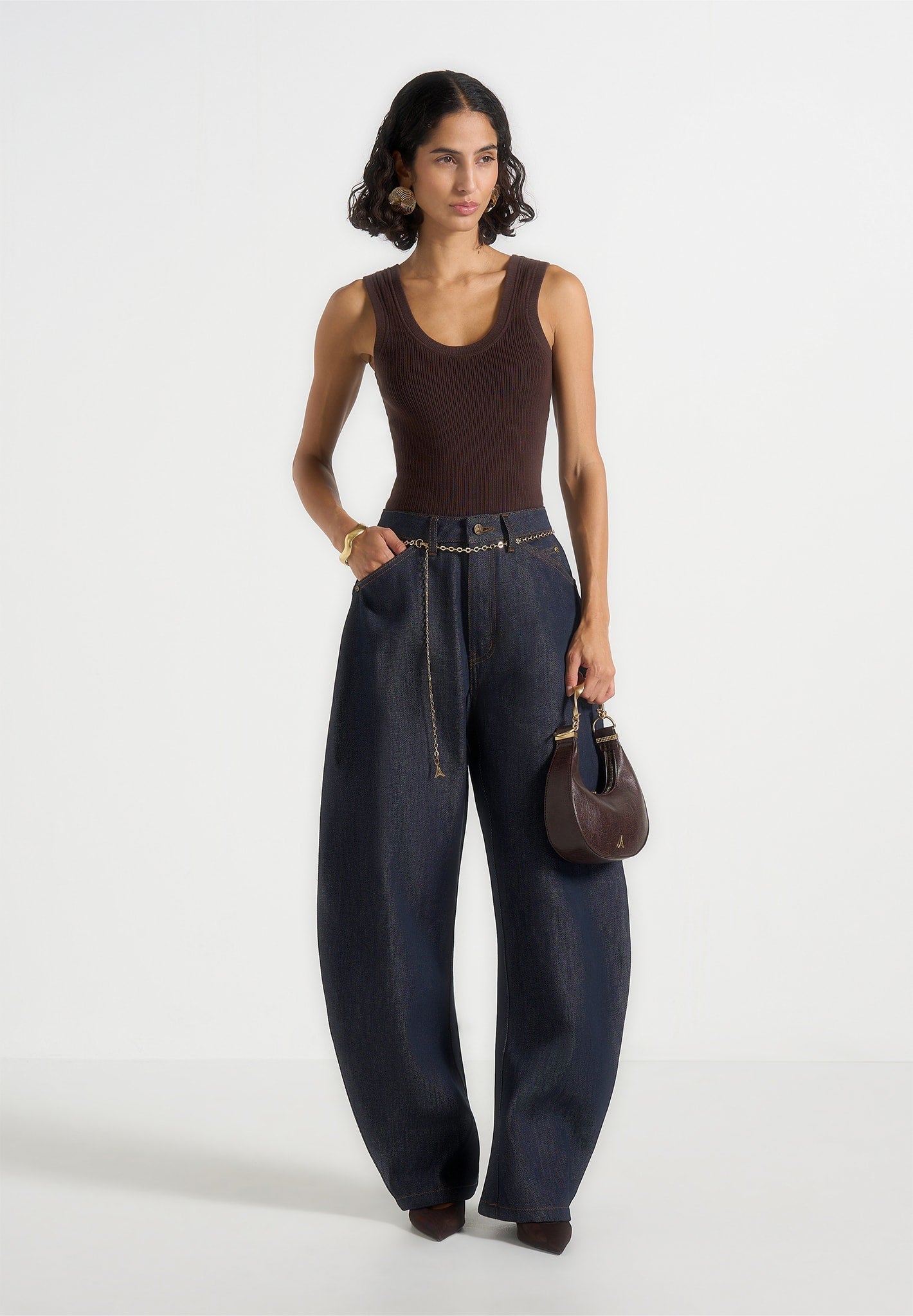 enora-hourglass-jean-with-chain-indigo 