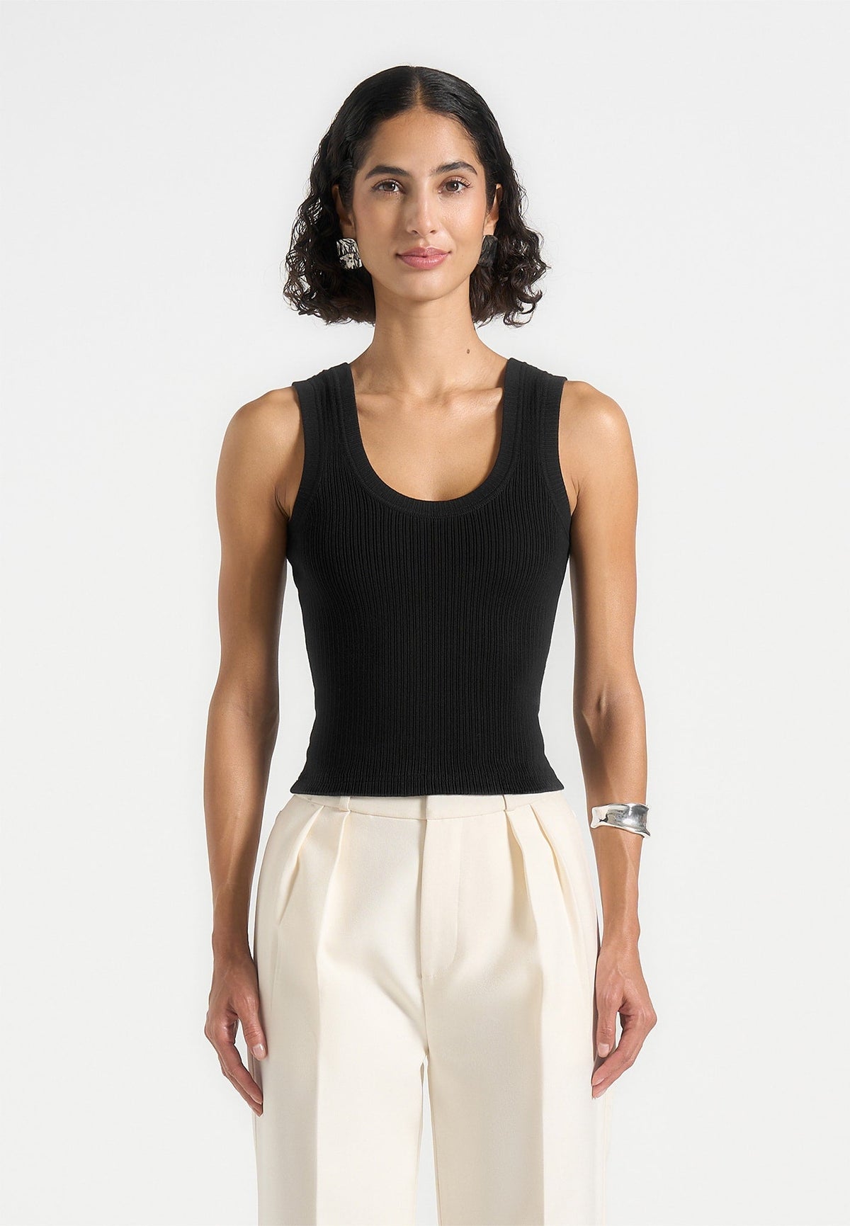 vs001-scoop-neck-ribbed-cotton-vest-black