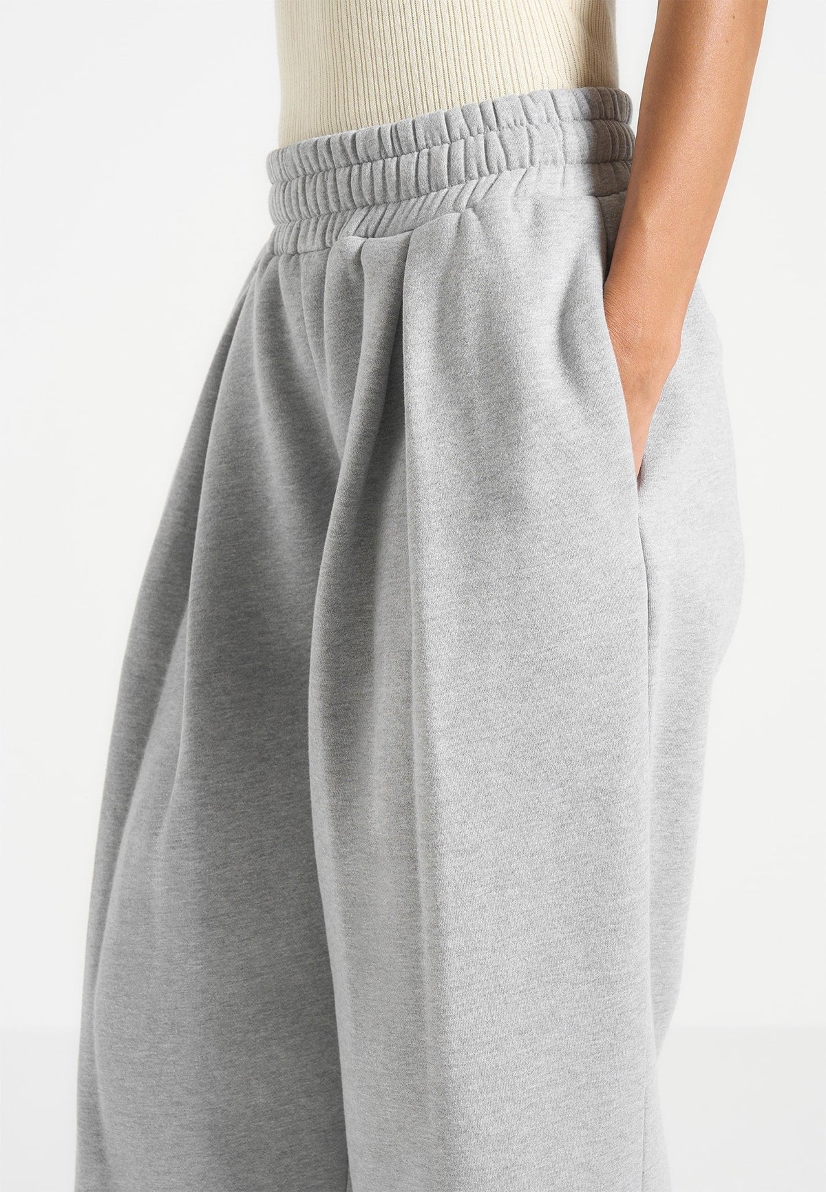 fanny-straight-leg-box-pleat-joggers-grey