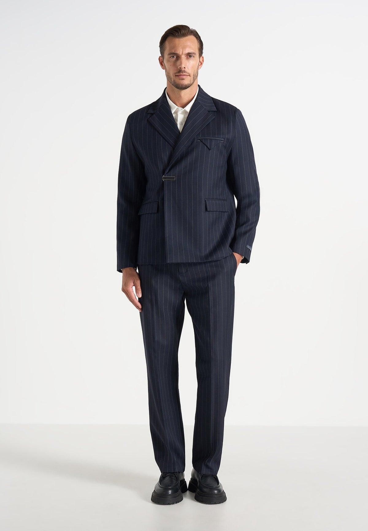 Gaston - Double Breasted Clasp Detail Wool-Blend Pinstripe  Suit Blazer - Navy