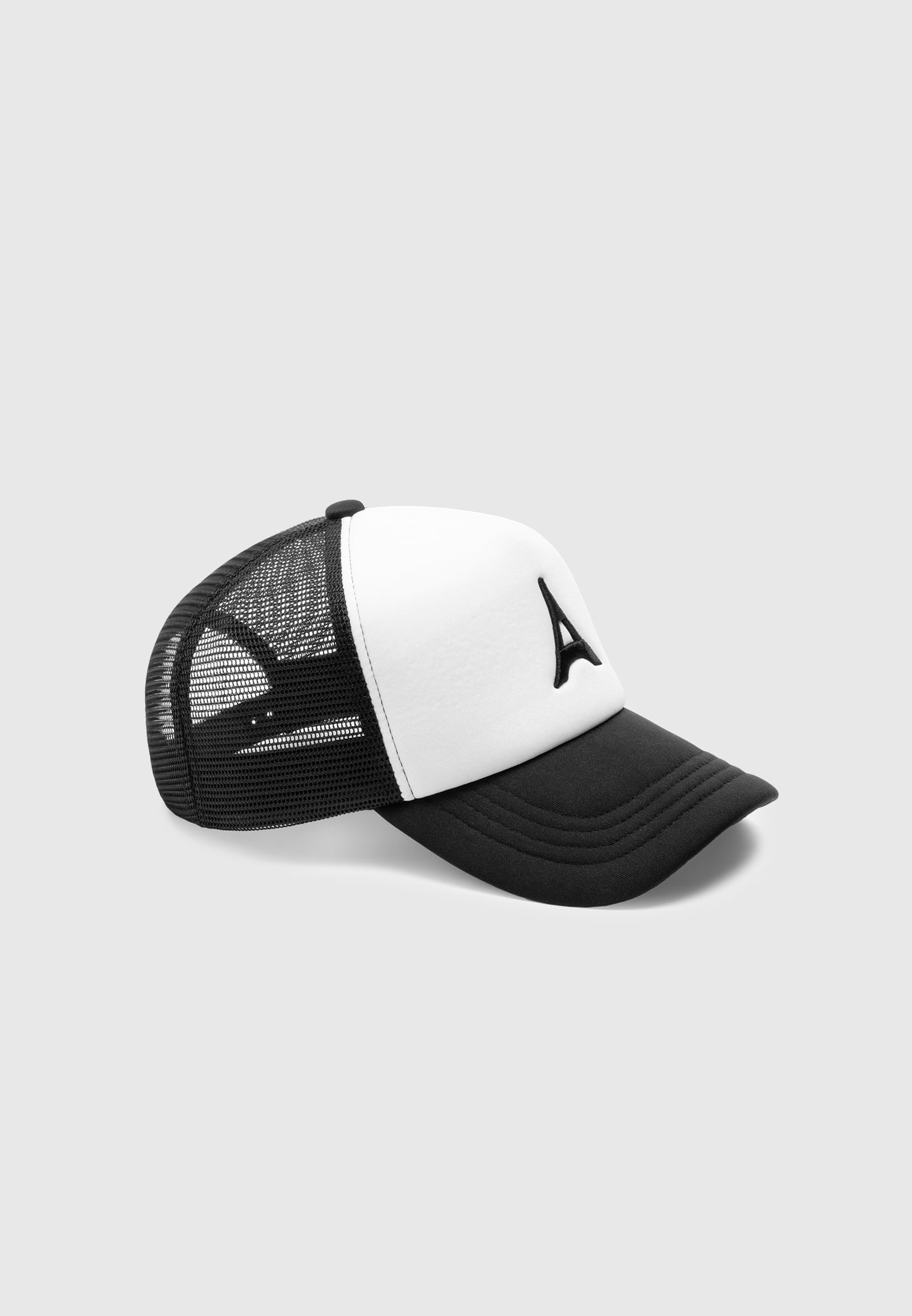 mesh-trucker-cap-black-white