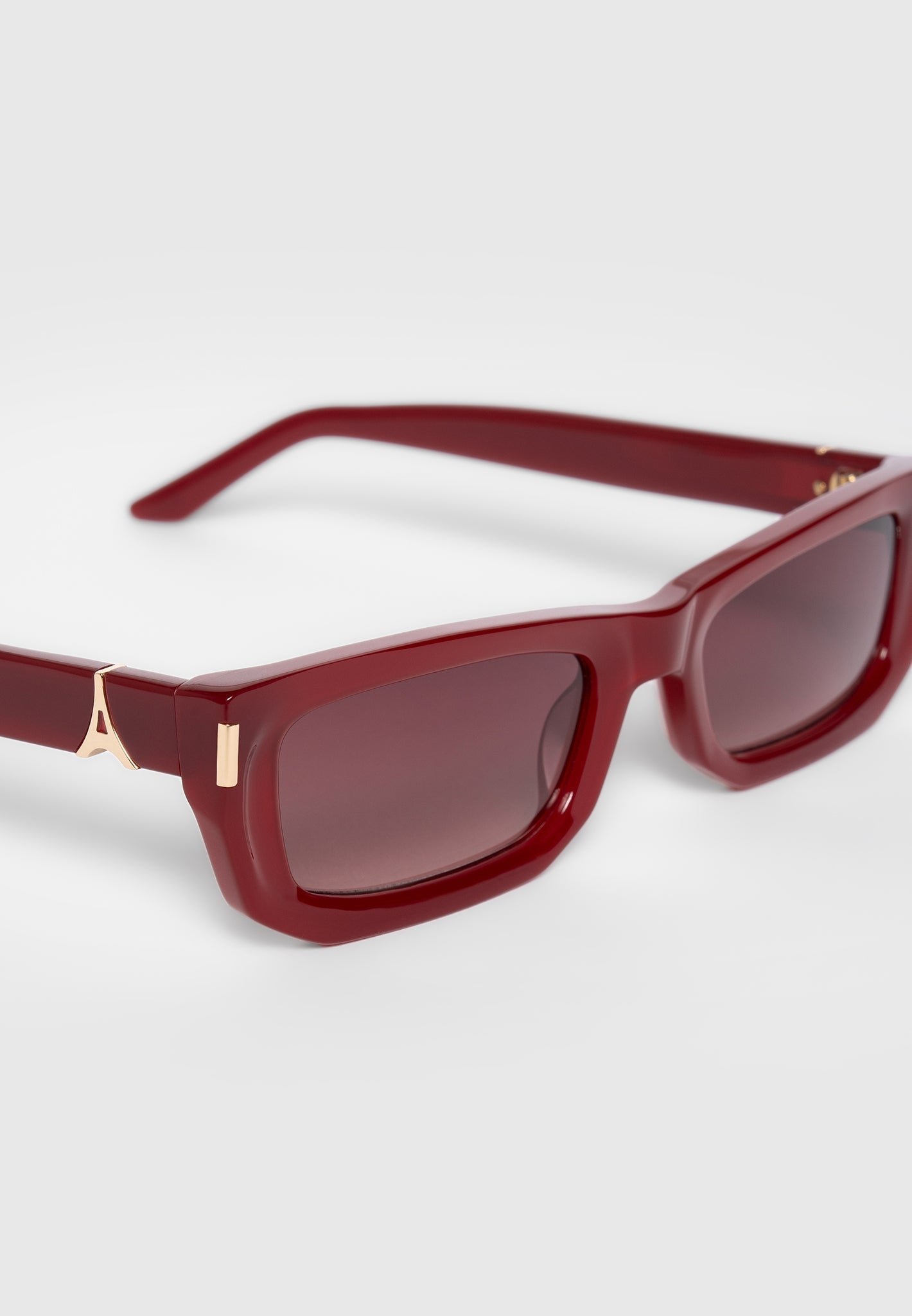 milan-curved-frame-sunglasses-red