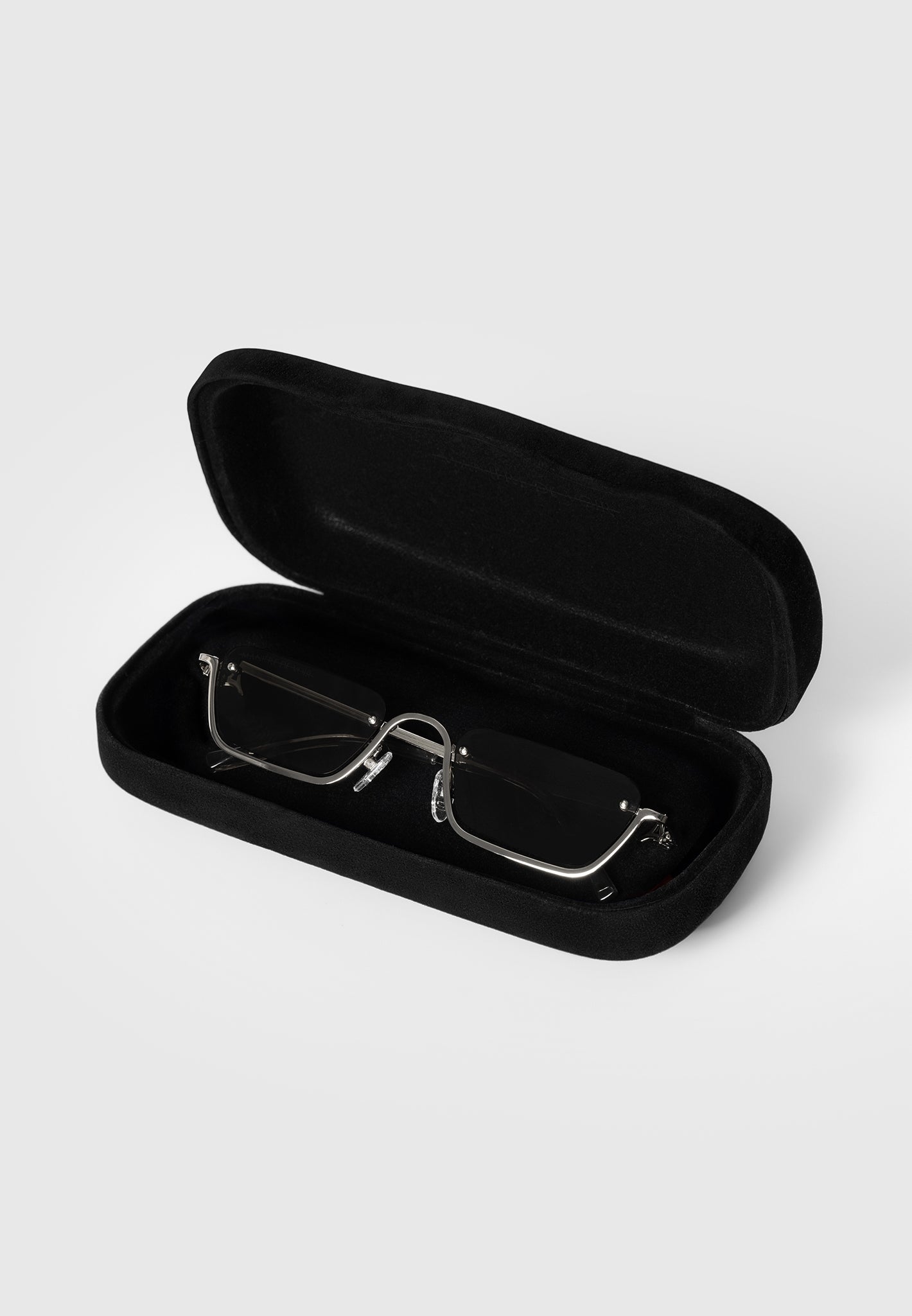 sacha-rectangular-frameless-sunglasses-silver