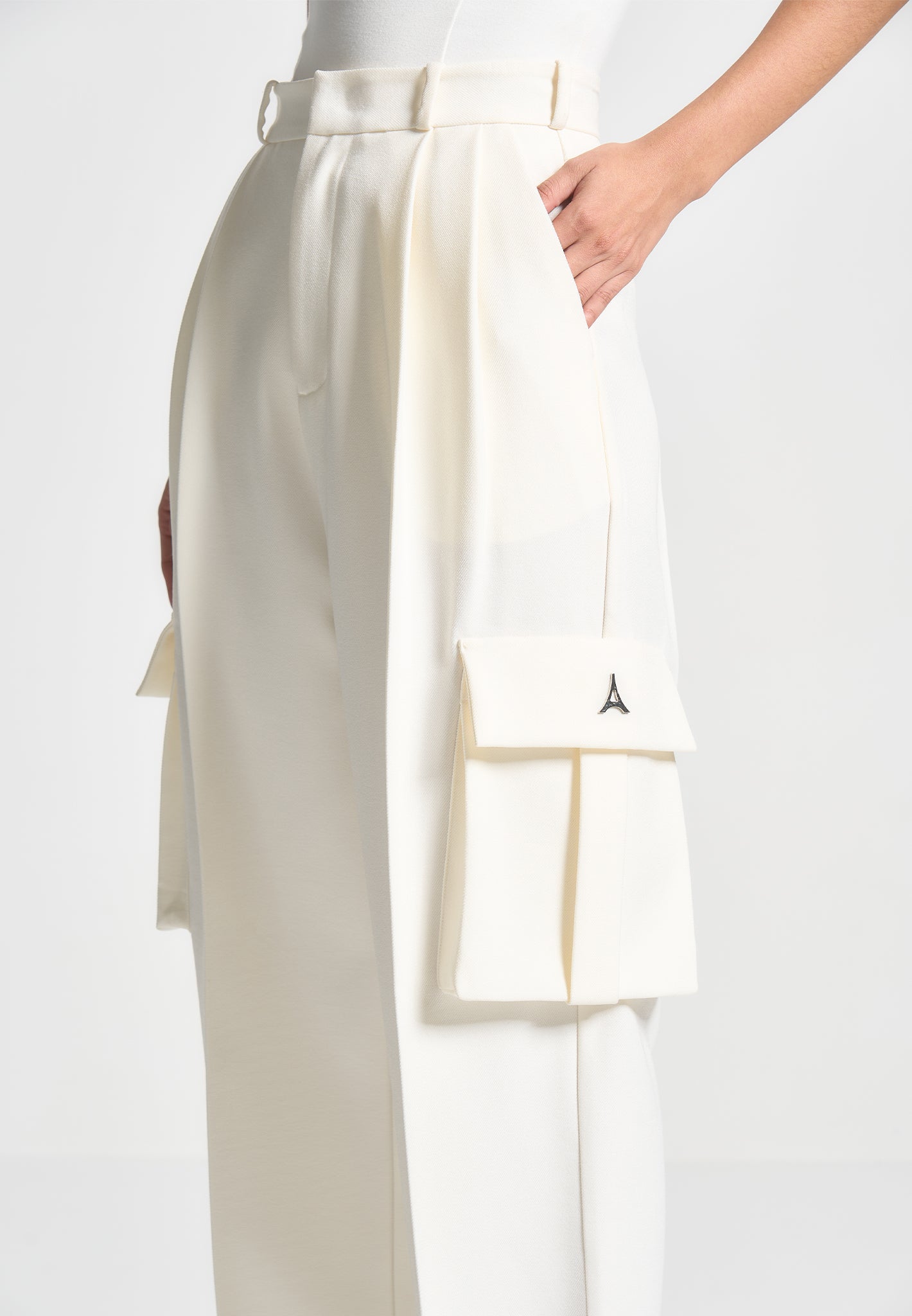 Danielle - Tailored Pleated Cargo Trousers - Off White