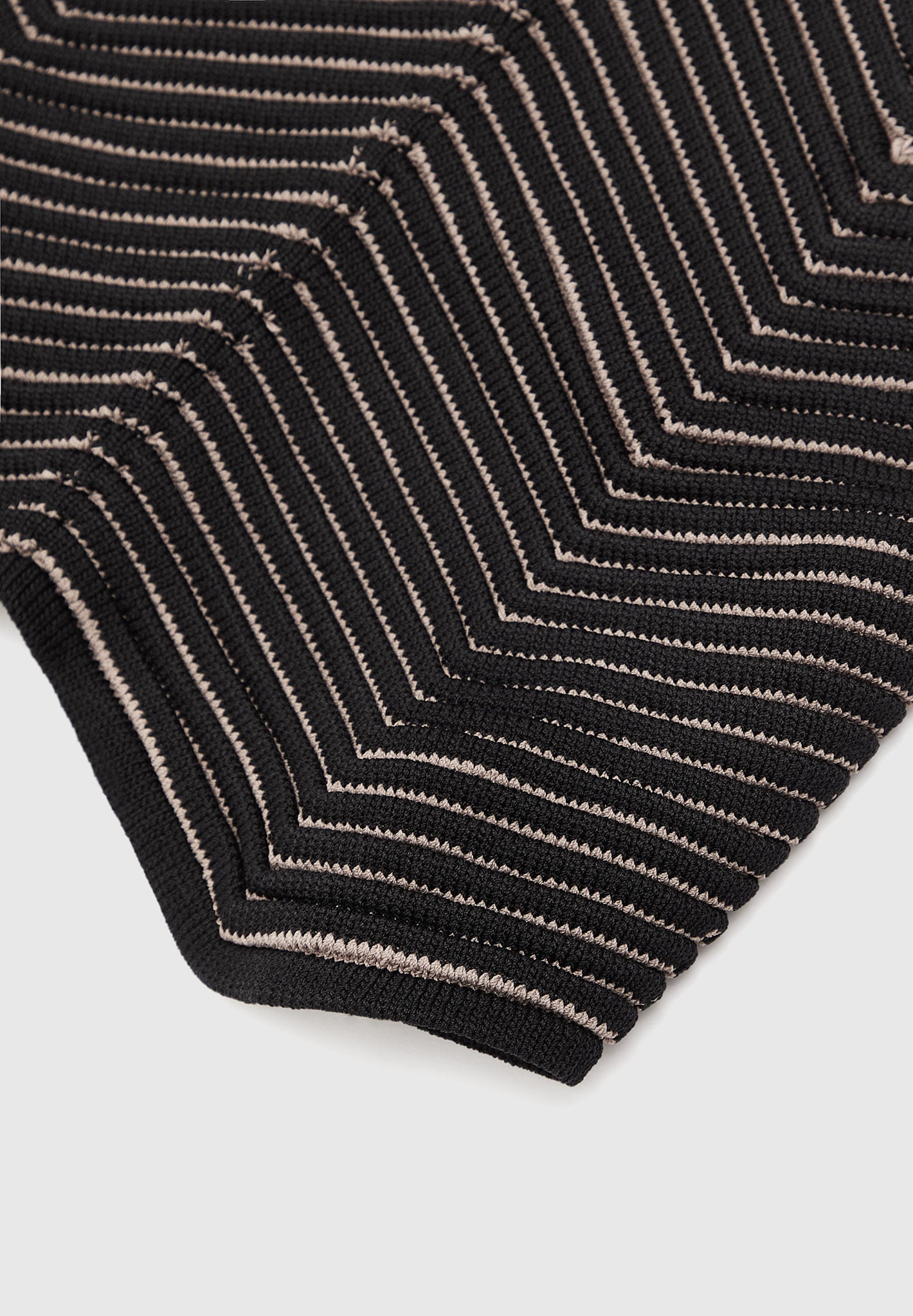 knitted-contour-halterneck-top-black-taupe