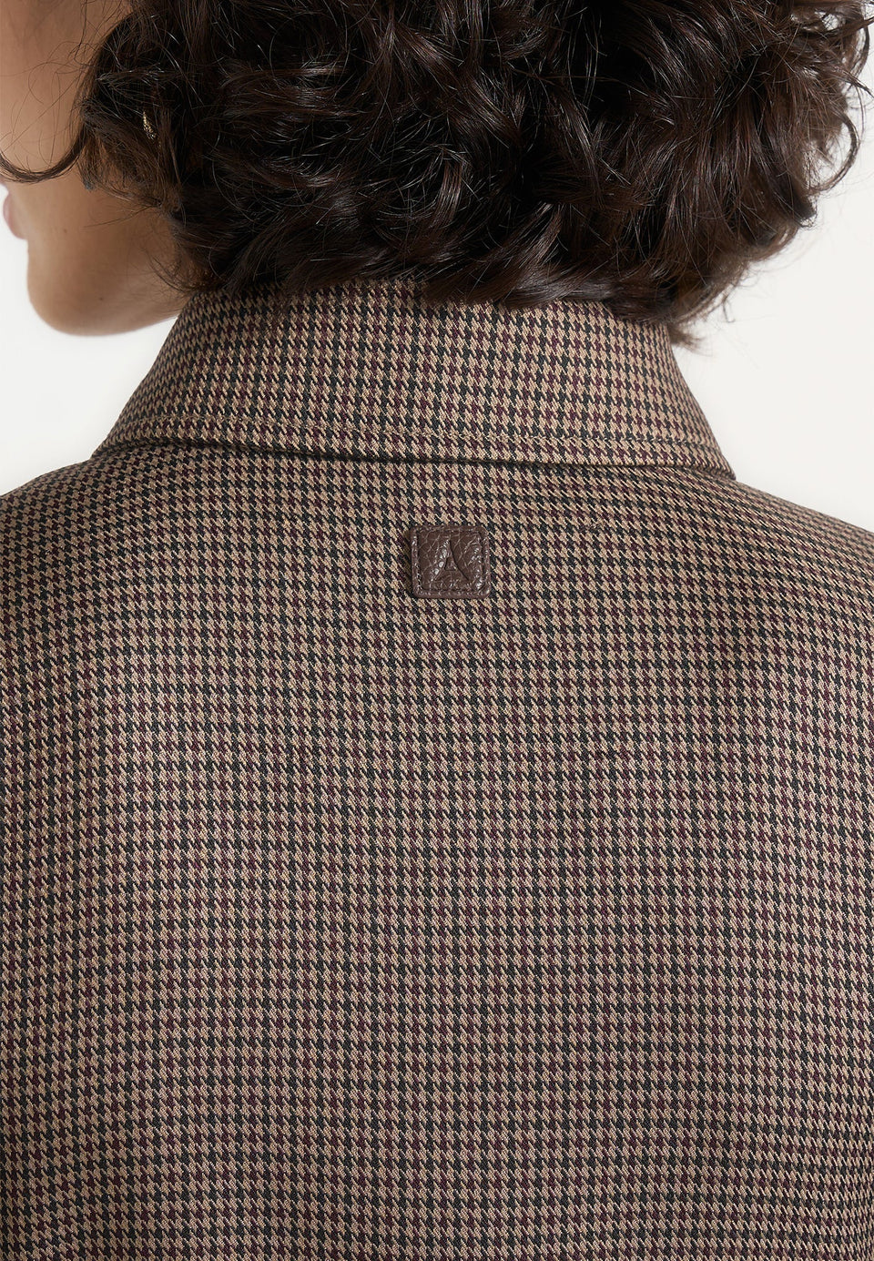 Sonia - Houndstooth Cinch Shirt - Brown